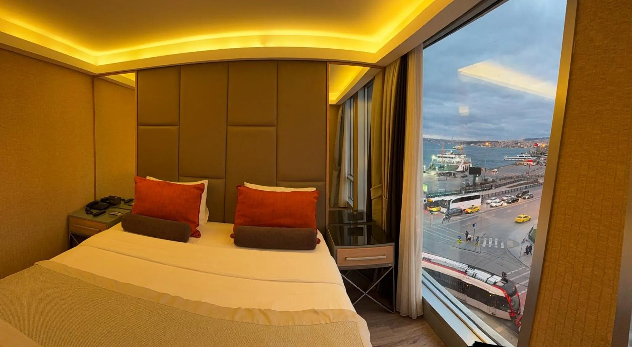 Natural landscape, Bed in Manesol Old City Bosphorus