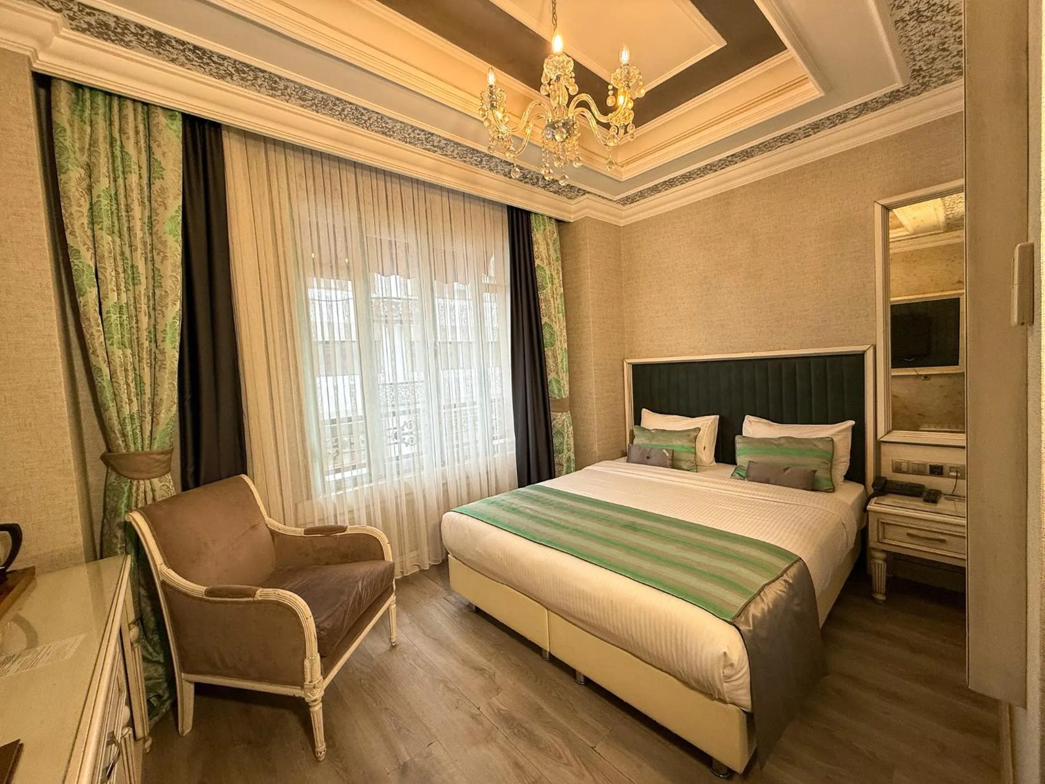 Bed in Manesol Old City Bosphorus