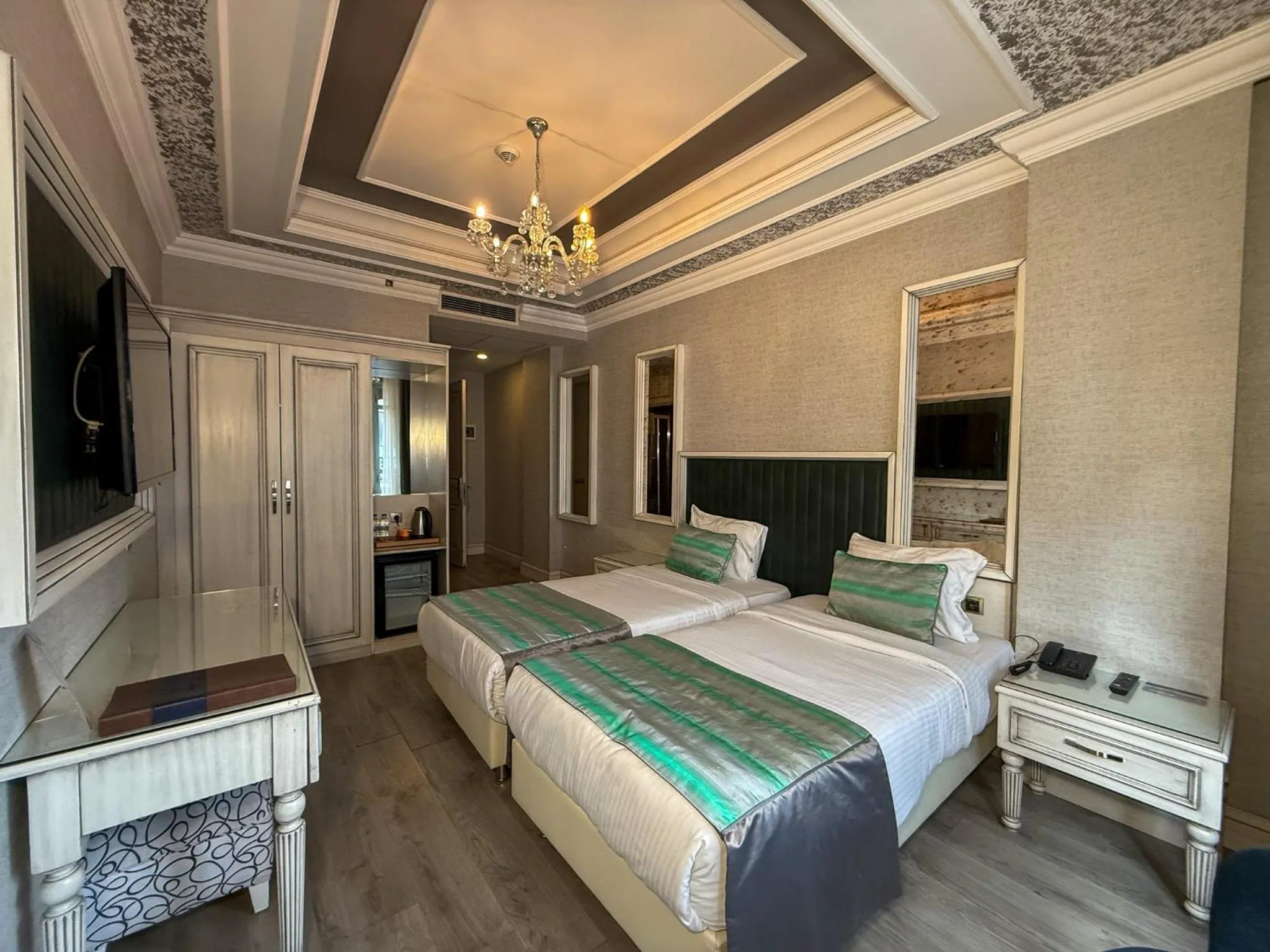 Bed in Manesol Old City Bosphorus