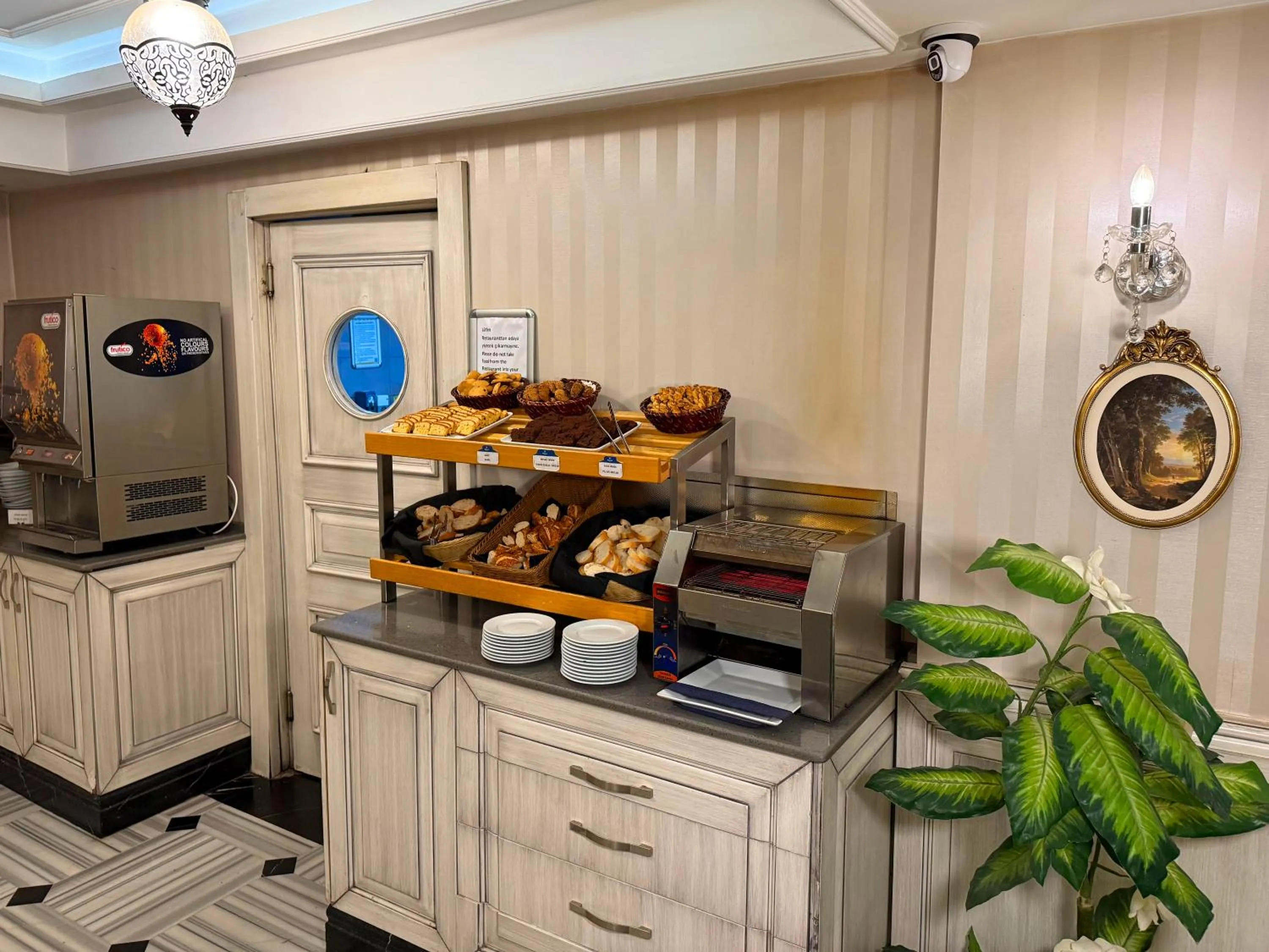 Breakfast in Manesol Old City Bosphorus