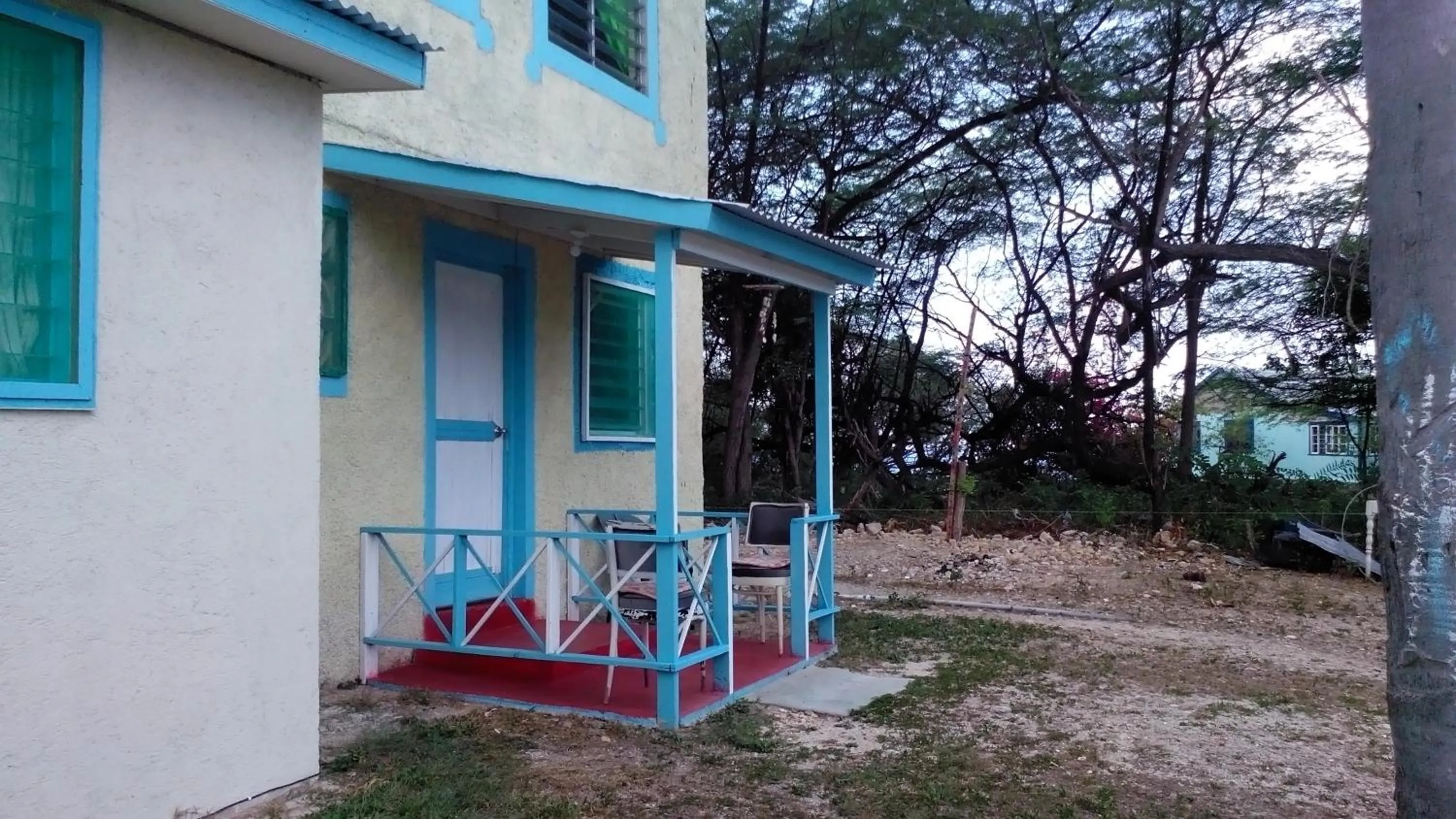 Facade/entrance in Waikiki Guest House