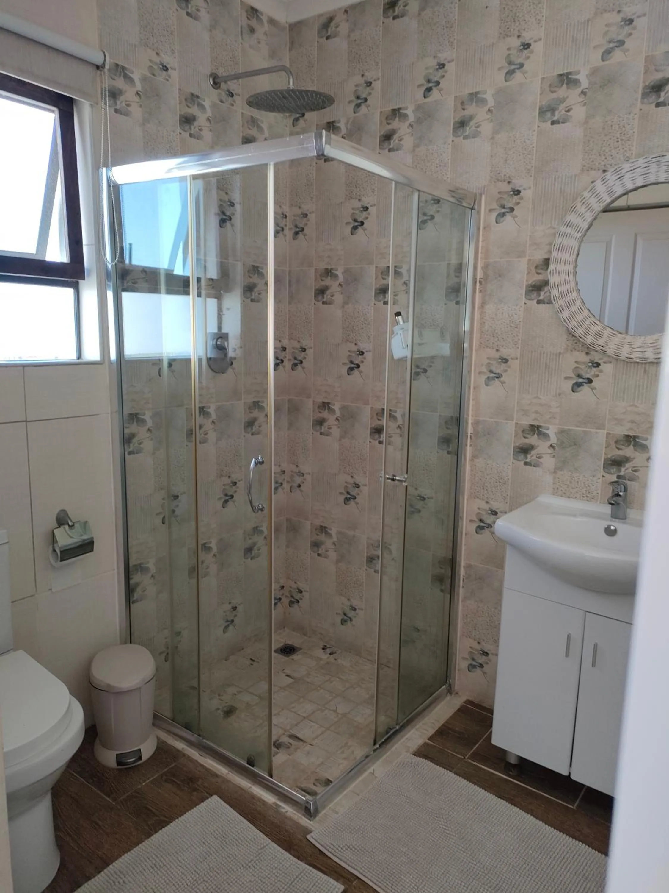 Bathroom in Cove View B&B