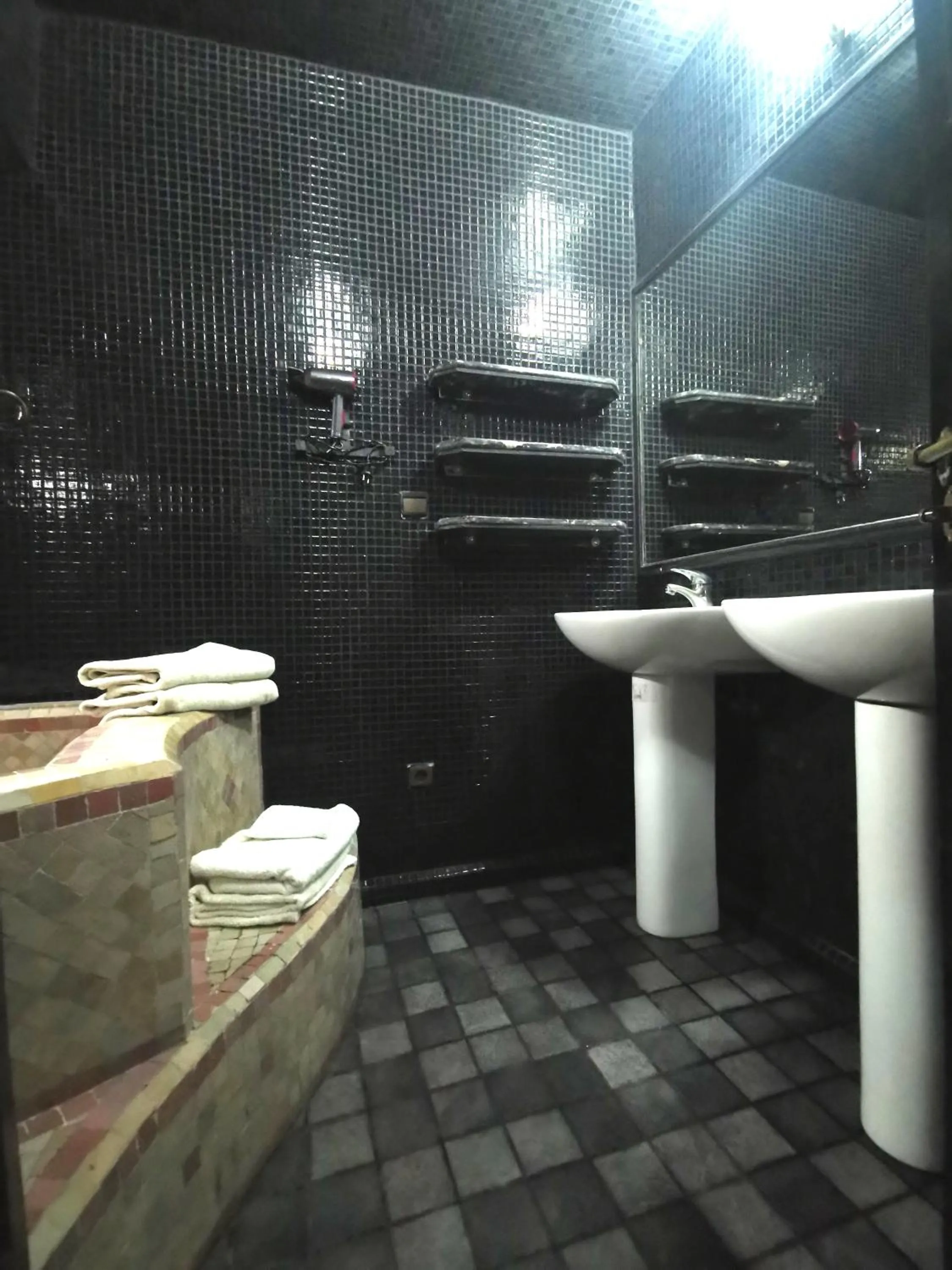 Bath in Ryad Laârouss