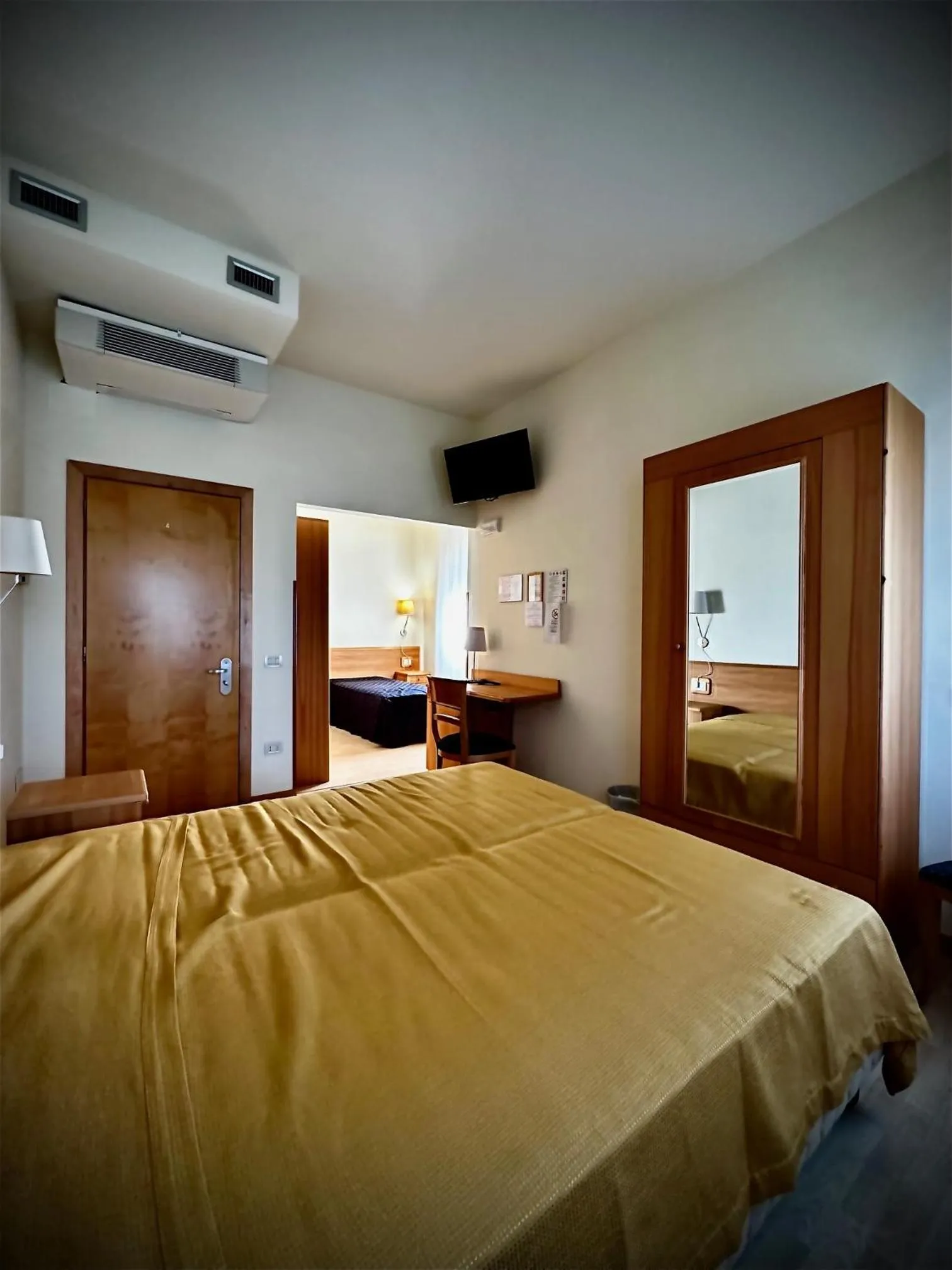 Bed in Hotel Ponte Molo