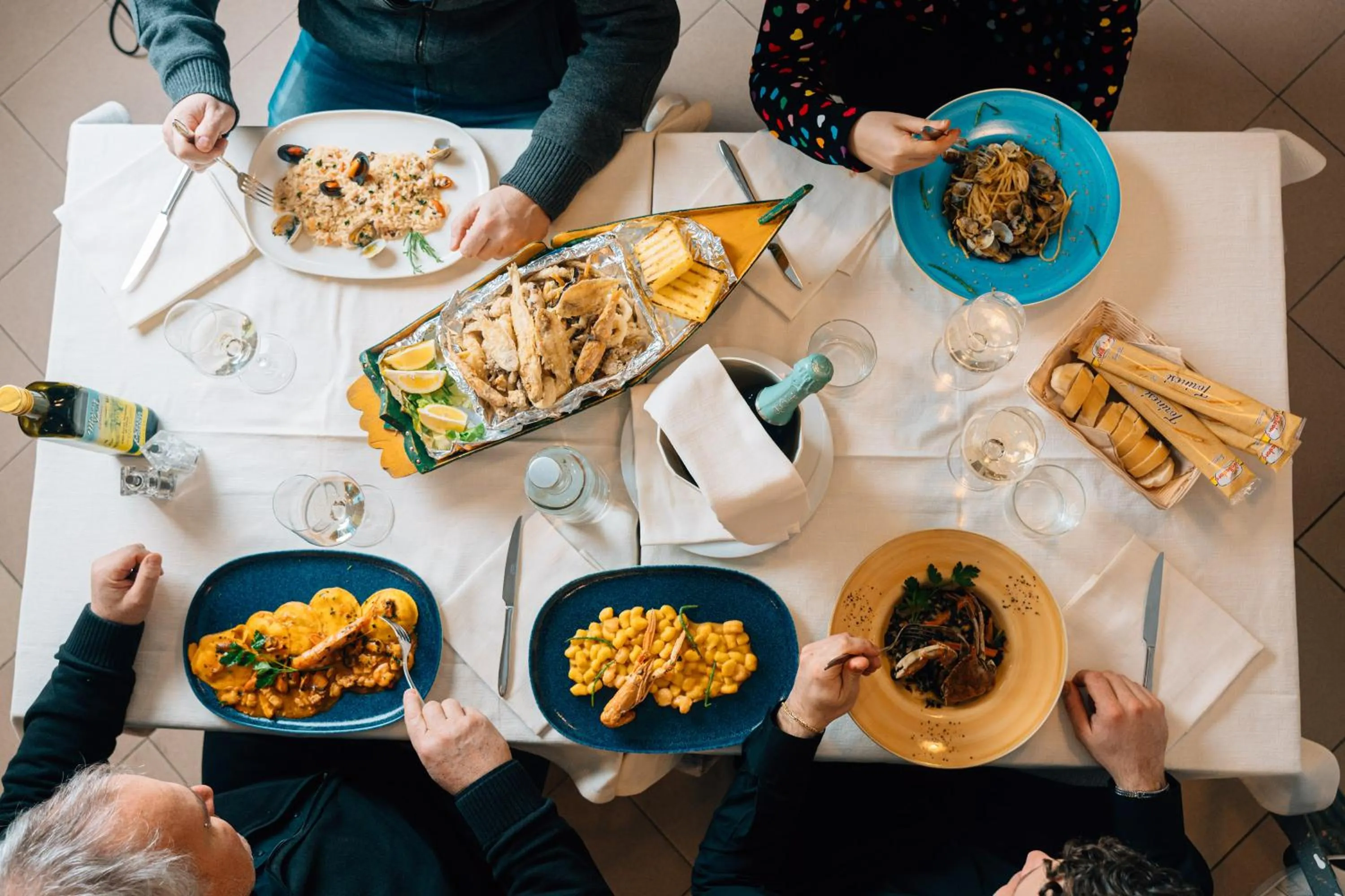 Restaurant/places to eat in Hotel Ponte Molo