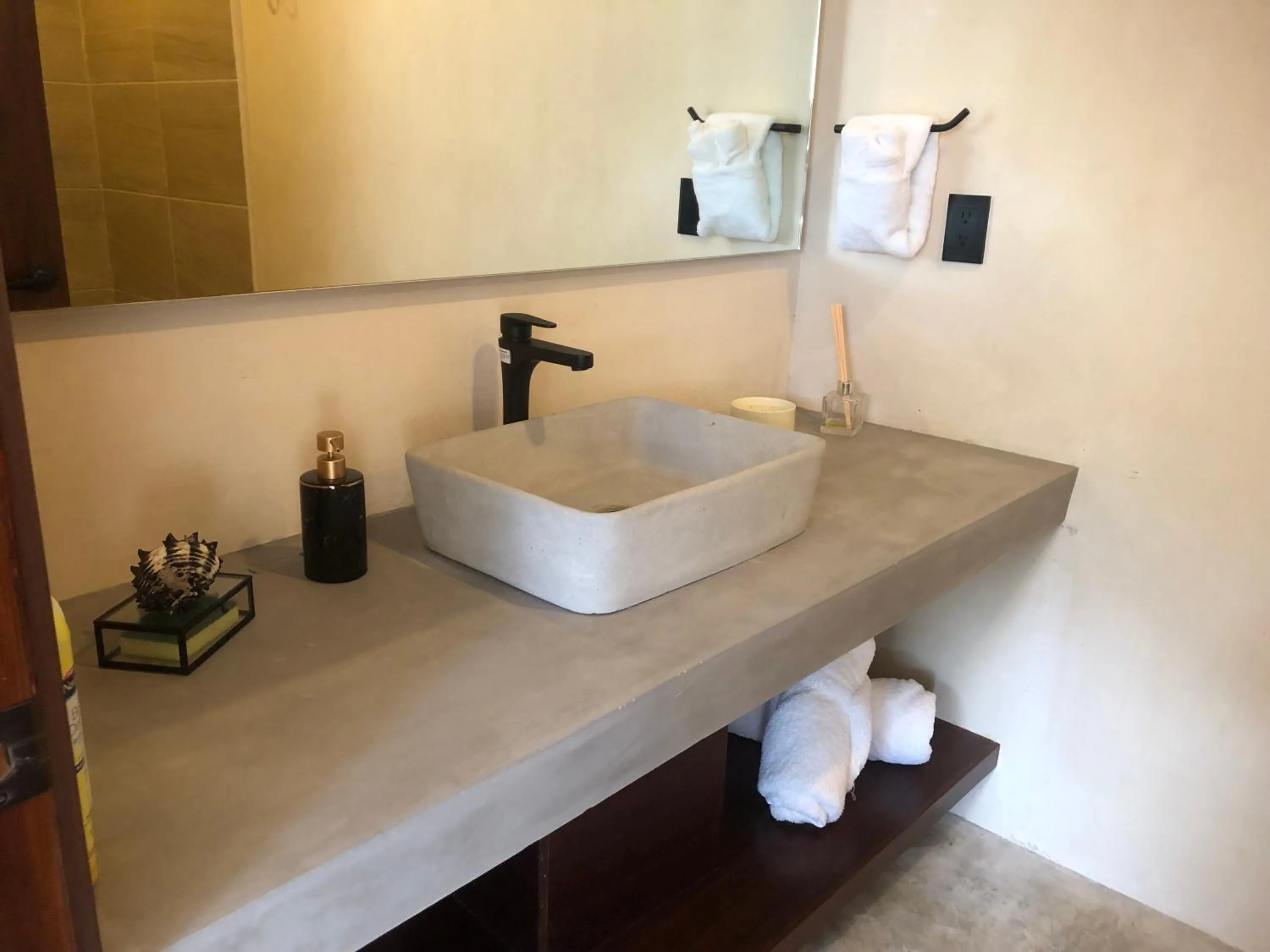 Bathroom in Condominio Talulah Living Tulum