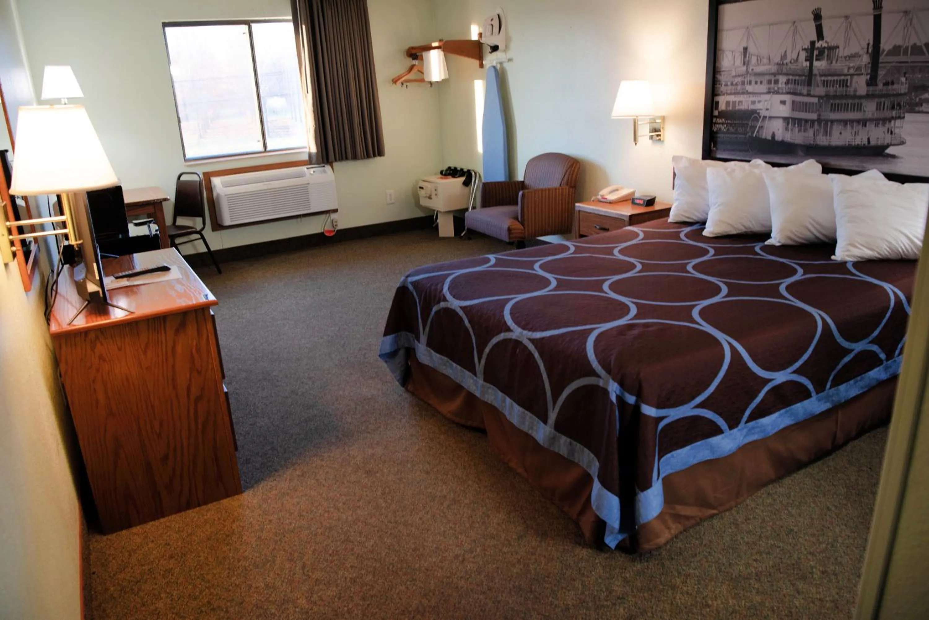 Bed in Super 8 by Wyndham Gallipolis Pt Pleasant Area