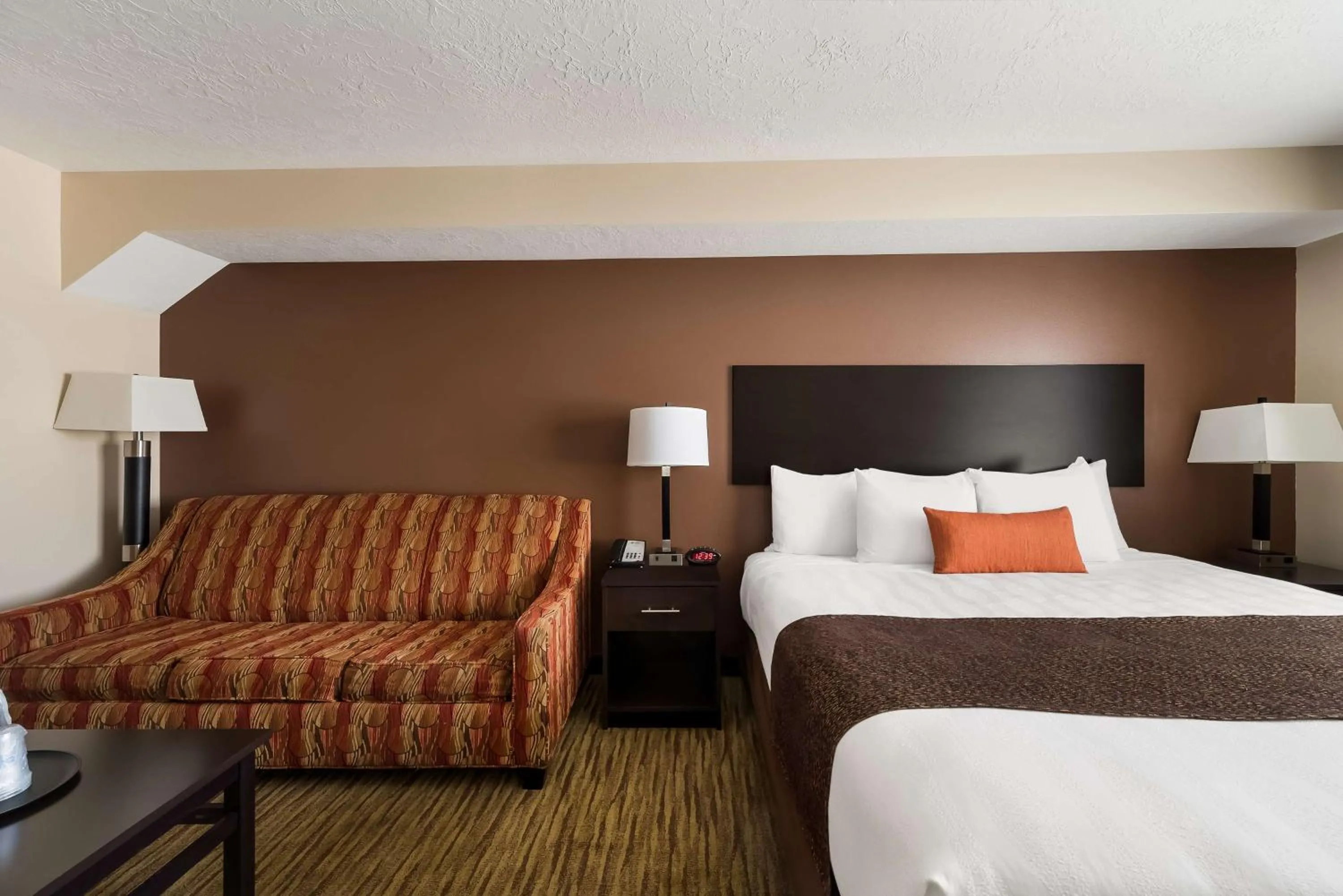 Bedroom, Bed in Best Western Plus Landmark Hotel