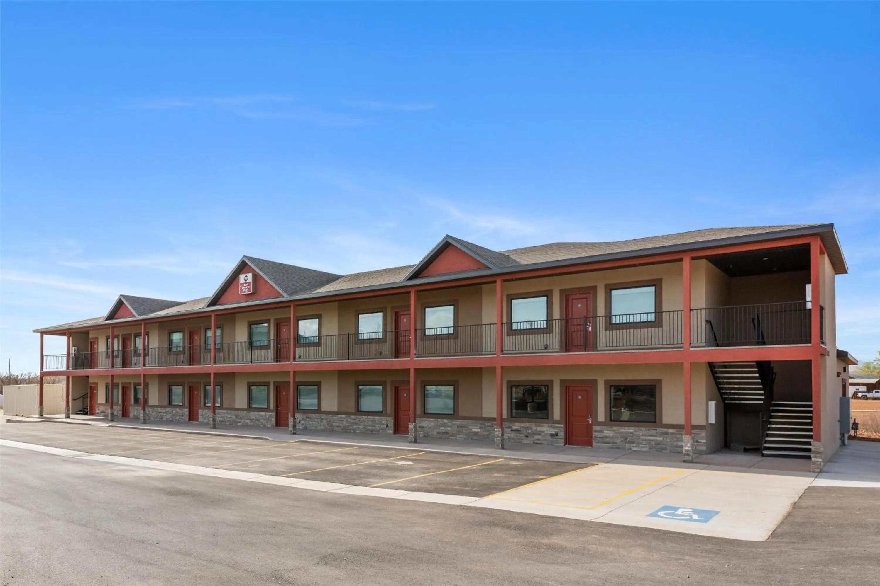 Property building in Best Western Plus Landmark Hotel