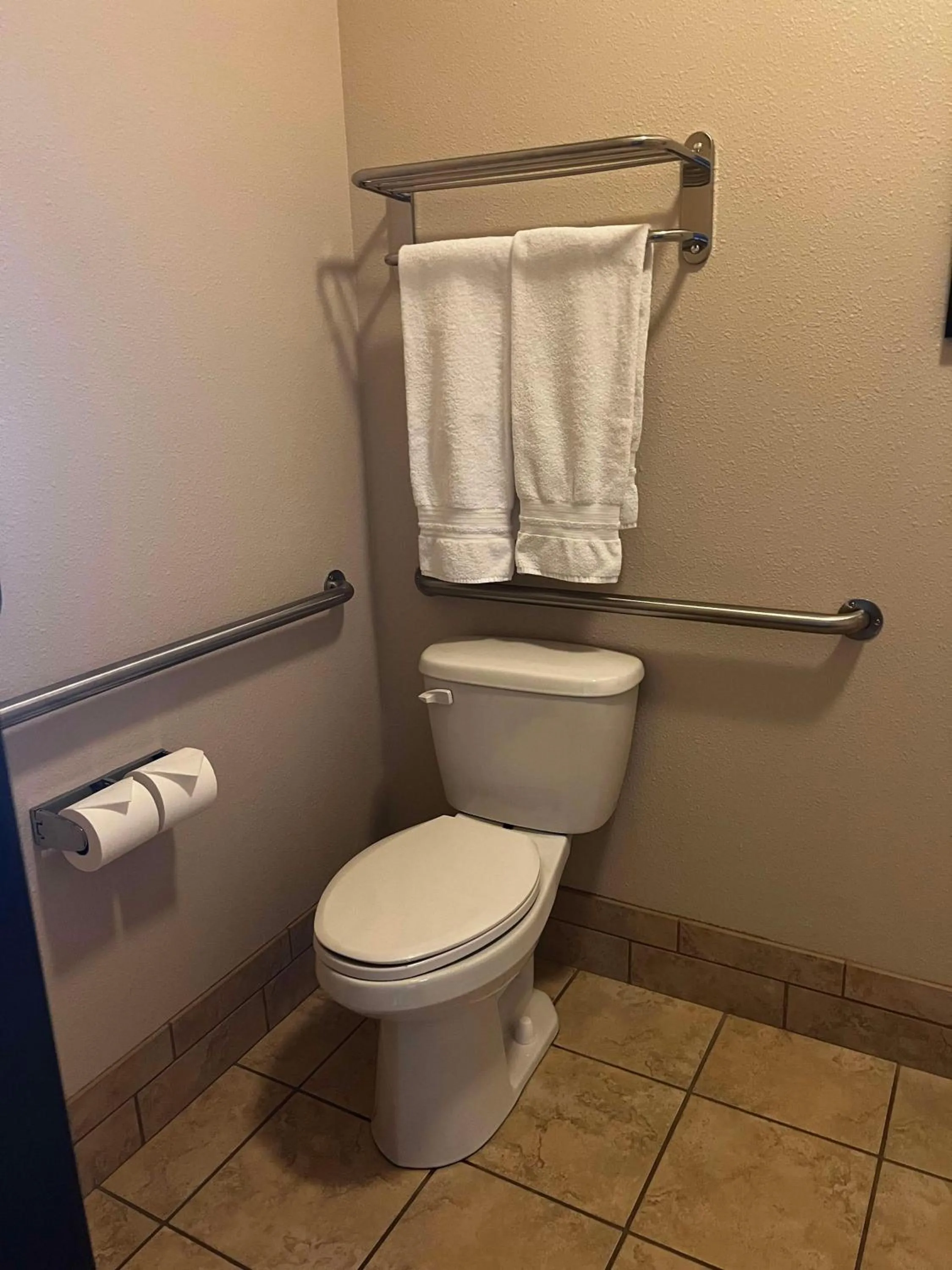 Bathroom in Best Western Plus Landmark Hotel