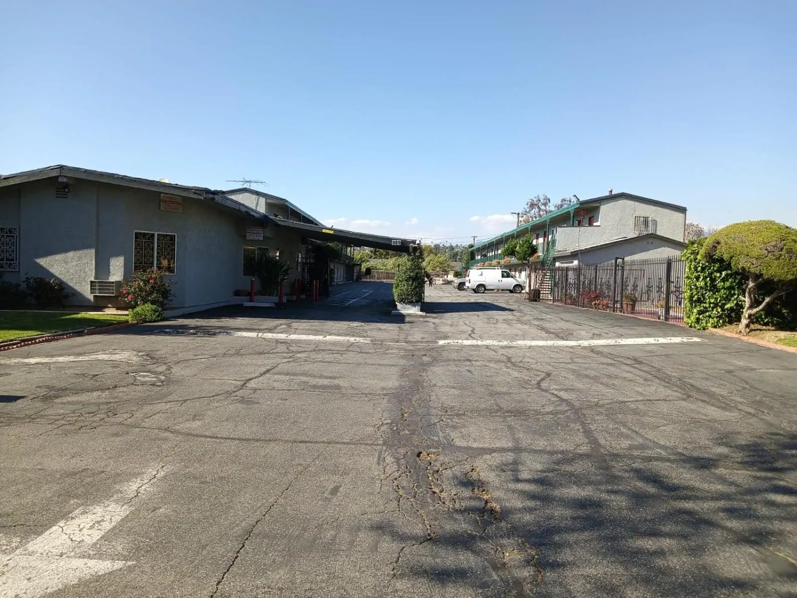 Property building in Pomona Inn