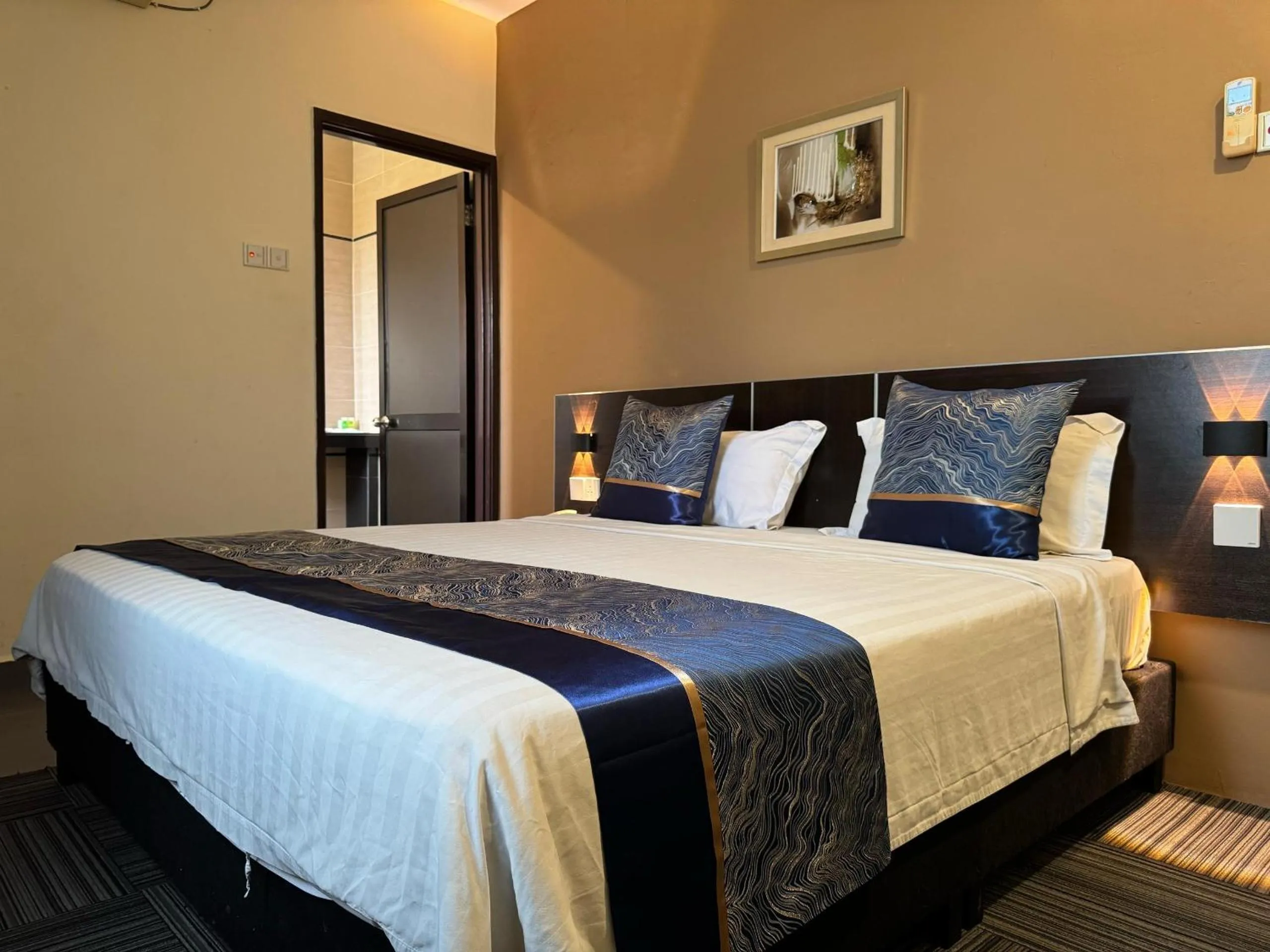 Bed in K Garden Hotel (BS)