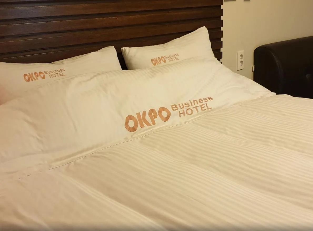 Bed in Okpo business hotel