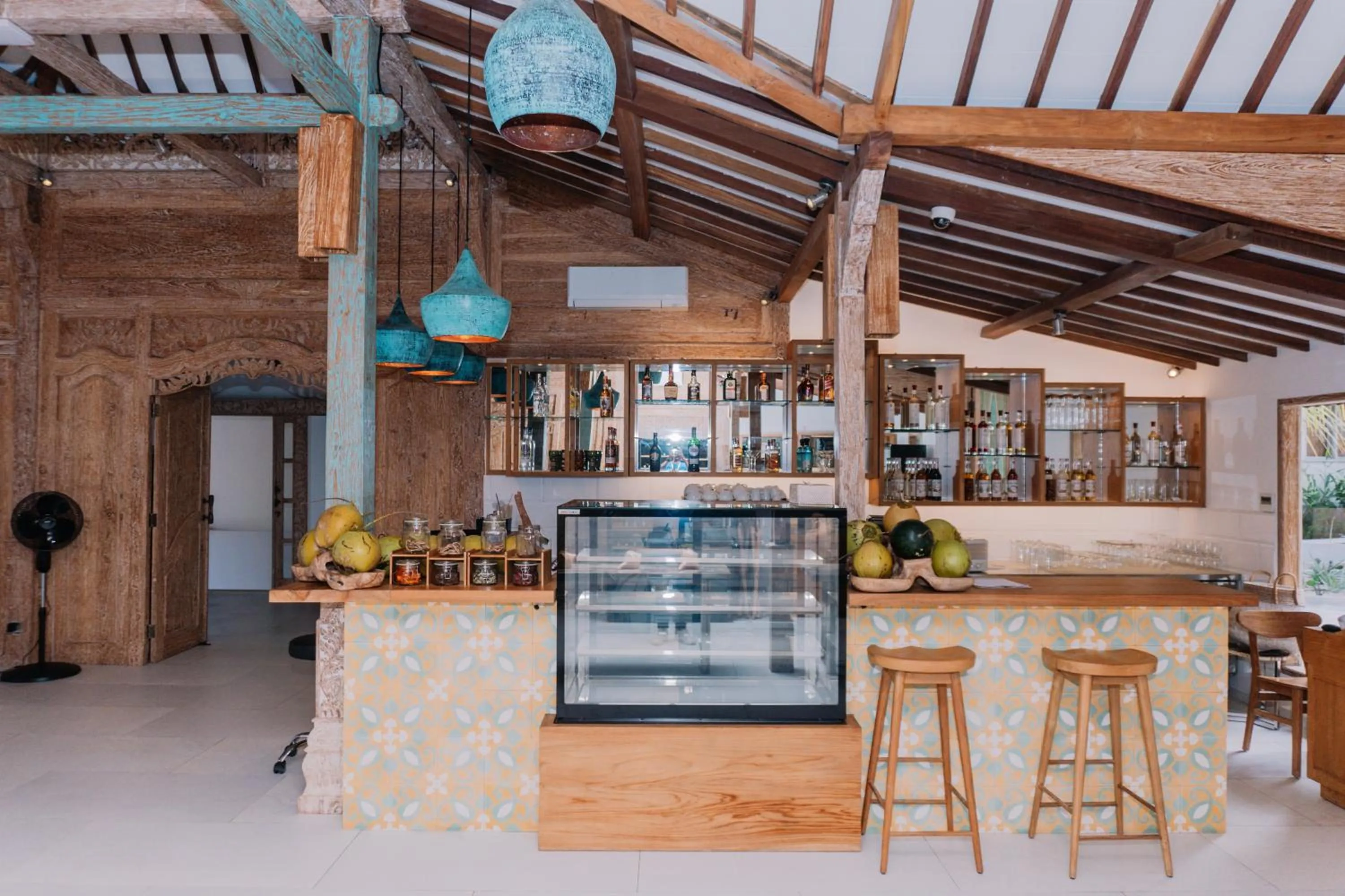 Restaurant/places to eat in Eliana Resort And Spa