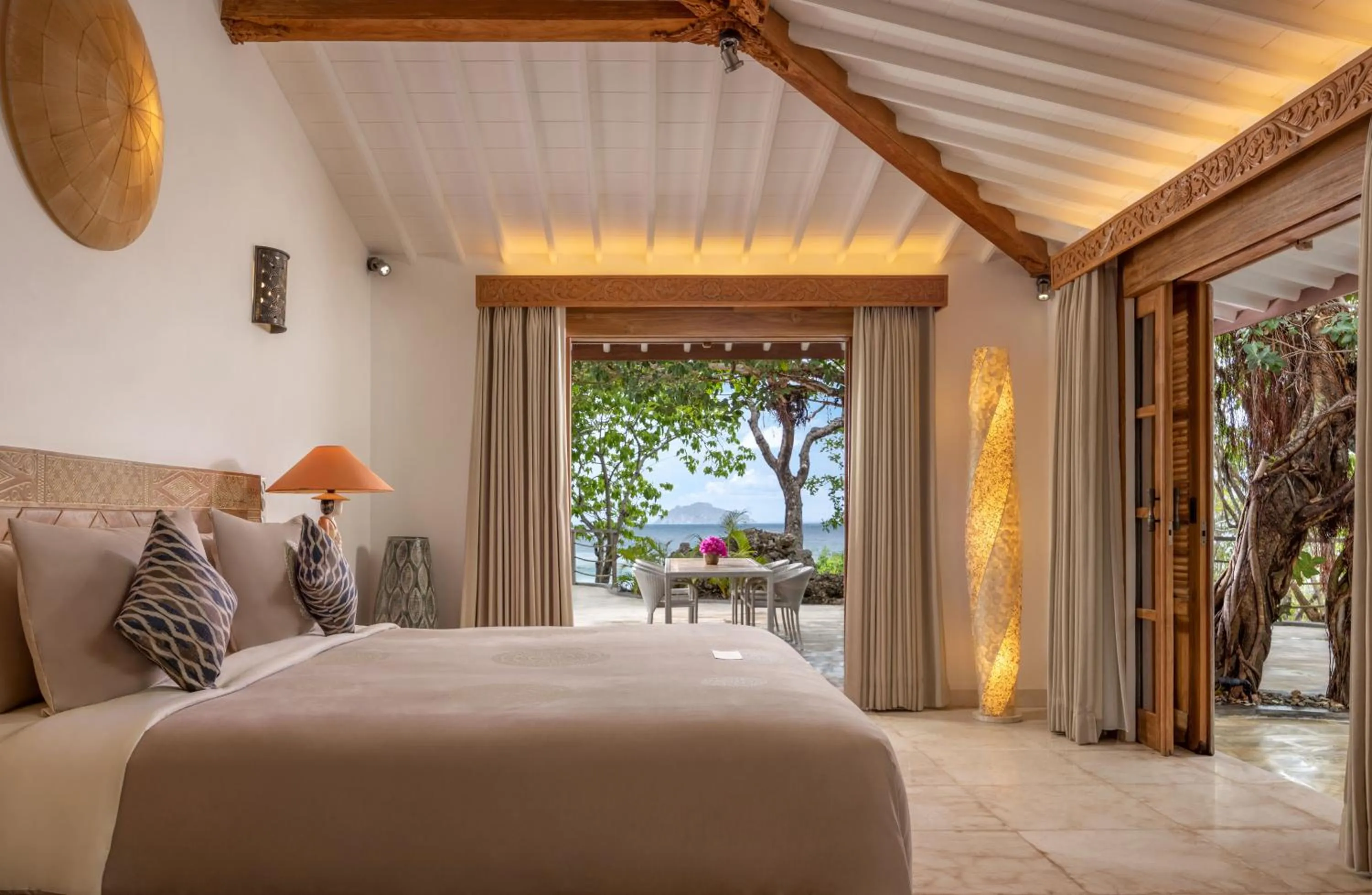 Property building, Bed in Eliana Resort And Spa