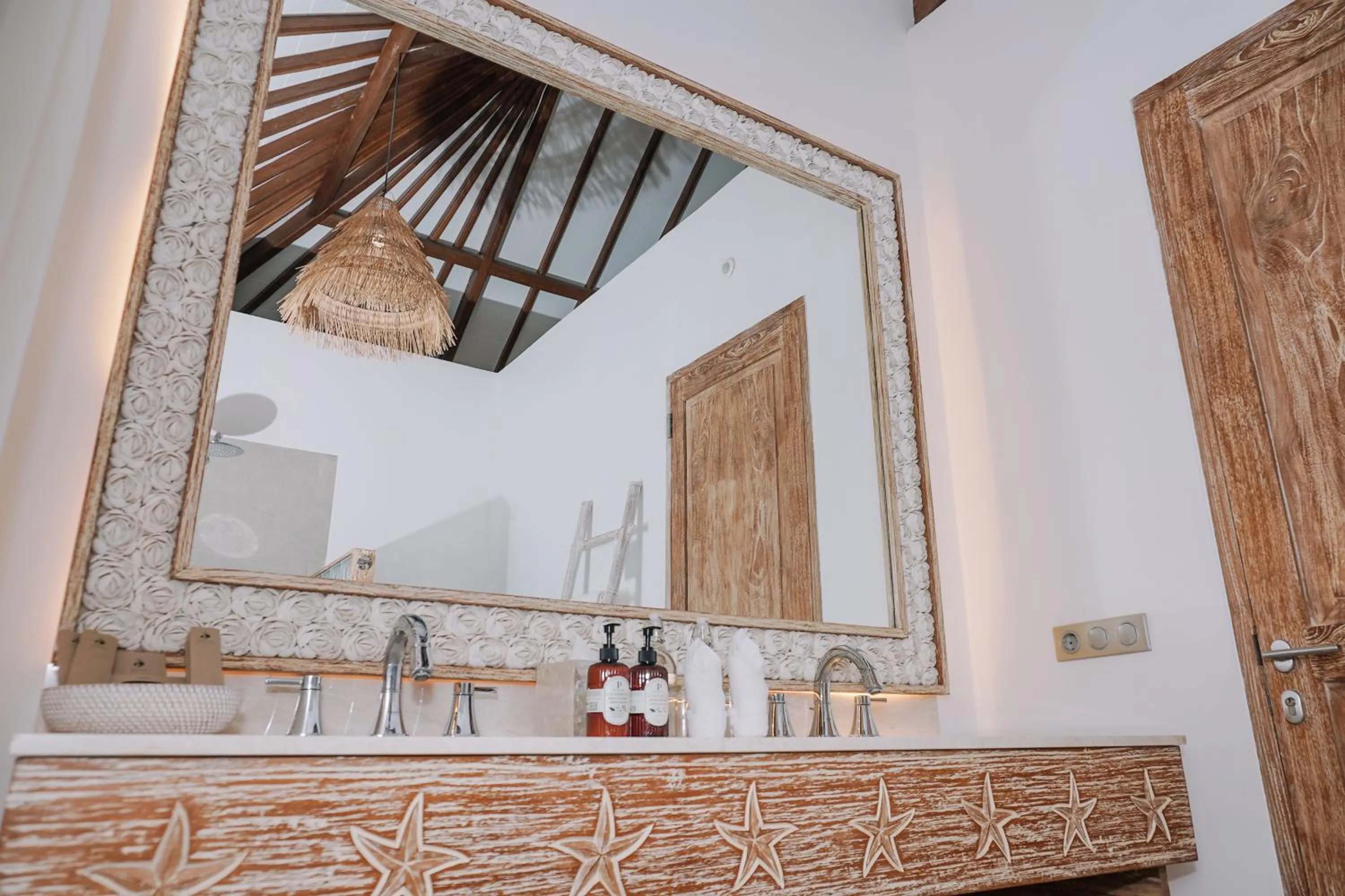 Bathroom in Eliana Resort And Spa