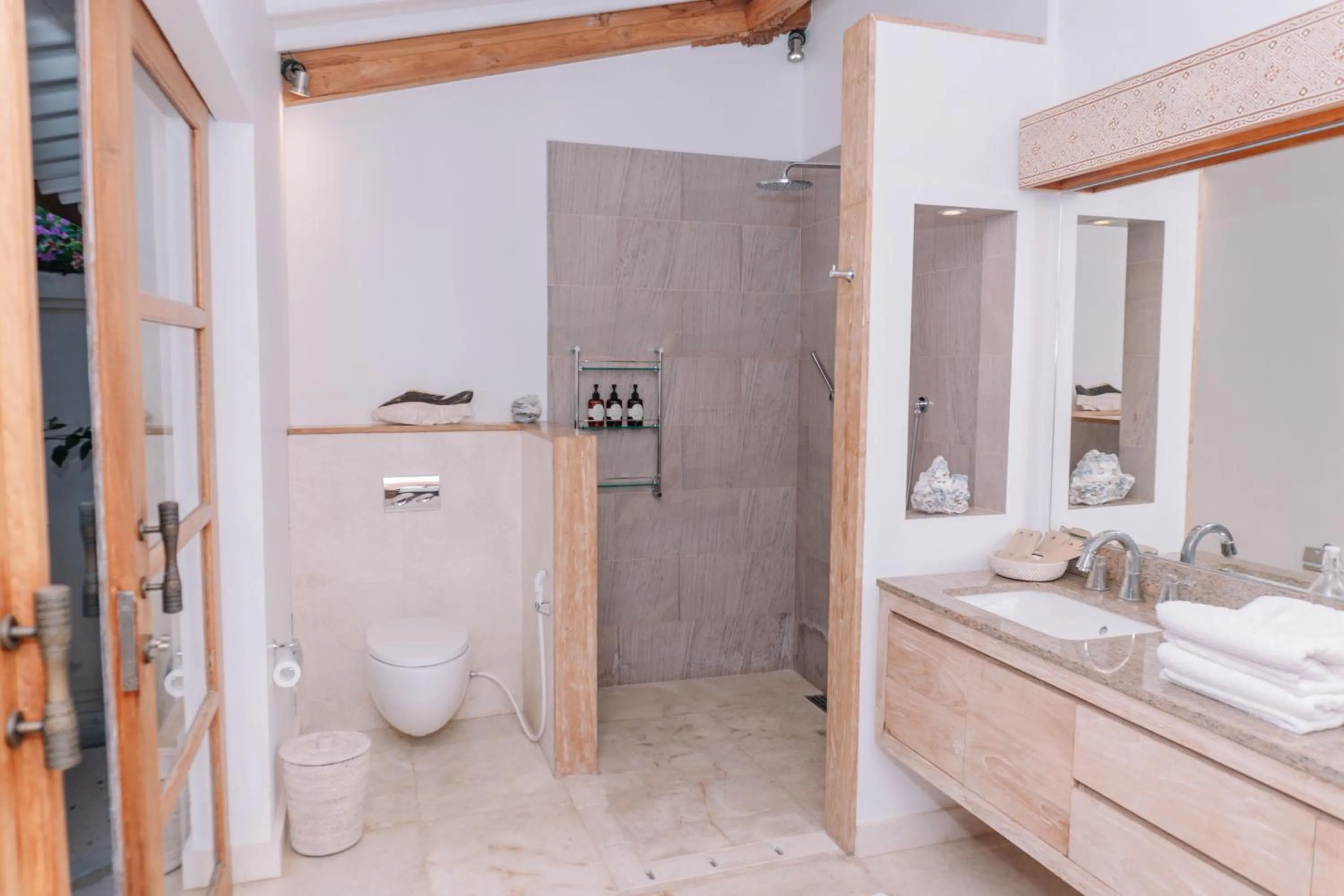 Bathroom in Eliana Resort And Spa