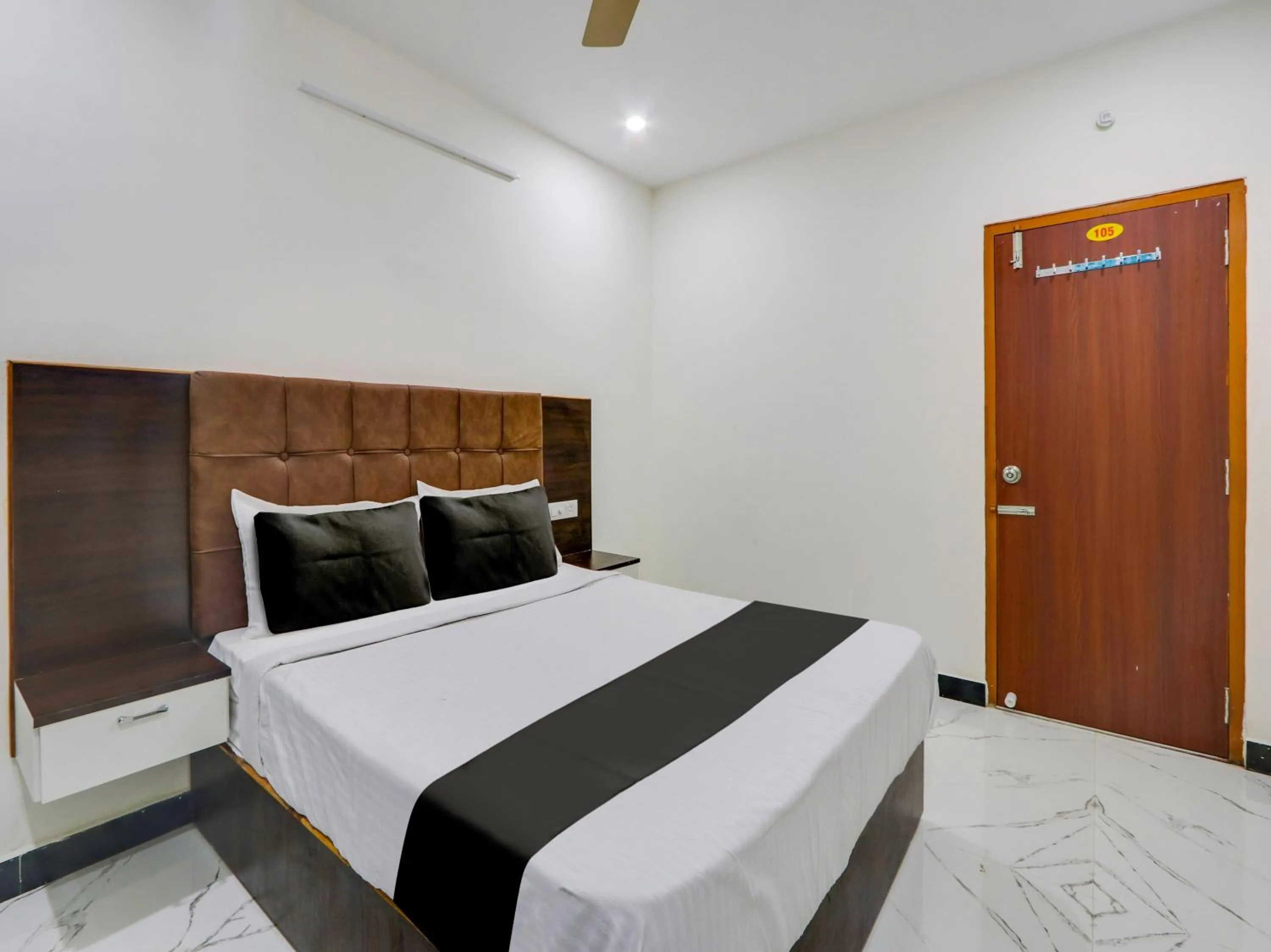 Bedroom, Bed in Super Hotel O Arjun Residency