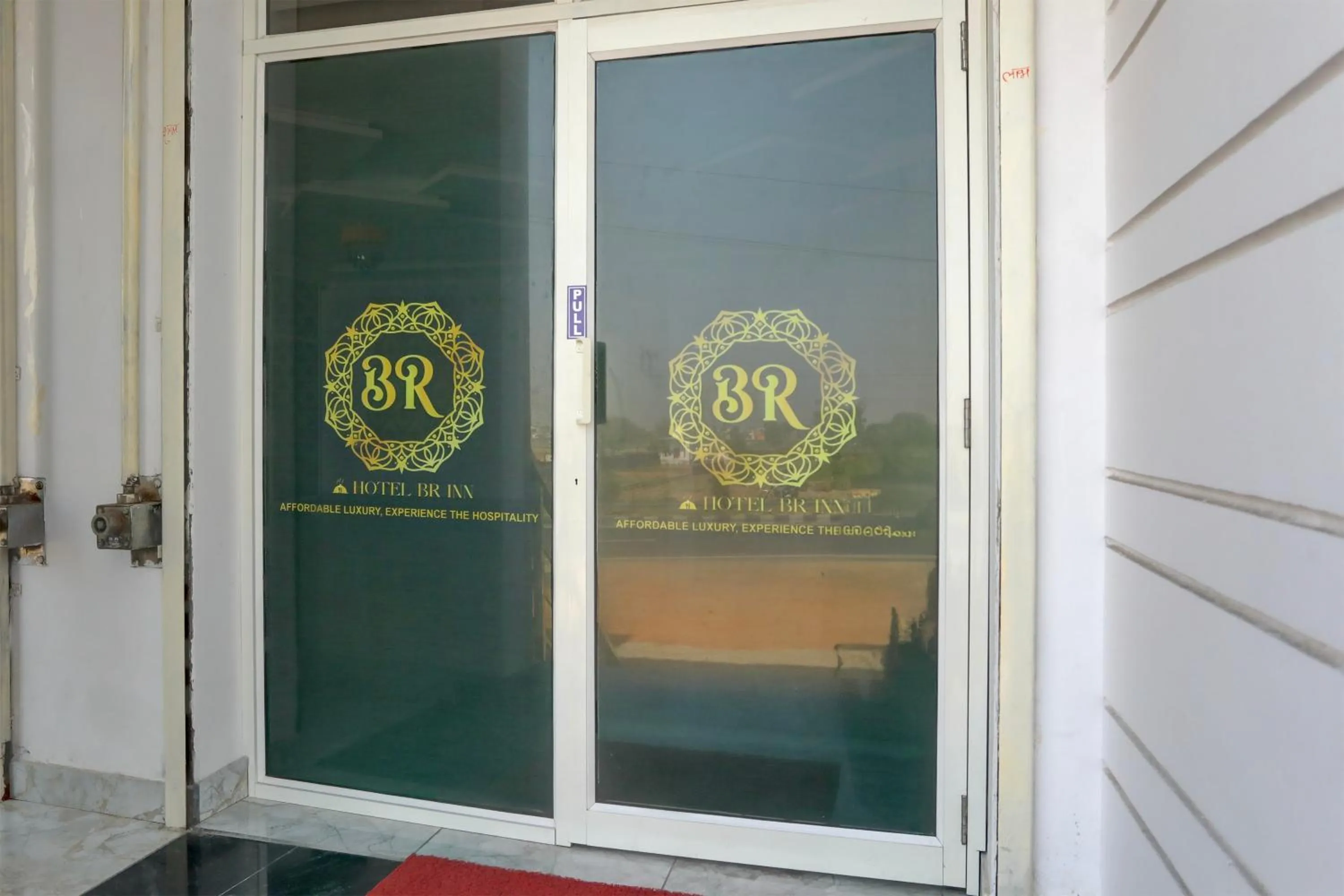 Facade/entrance in Hotel O BR INN