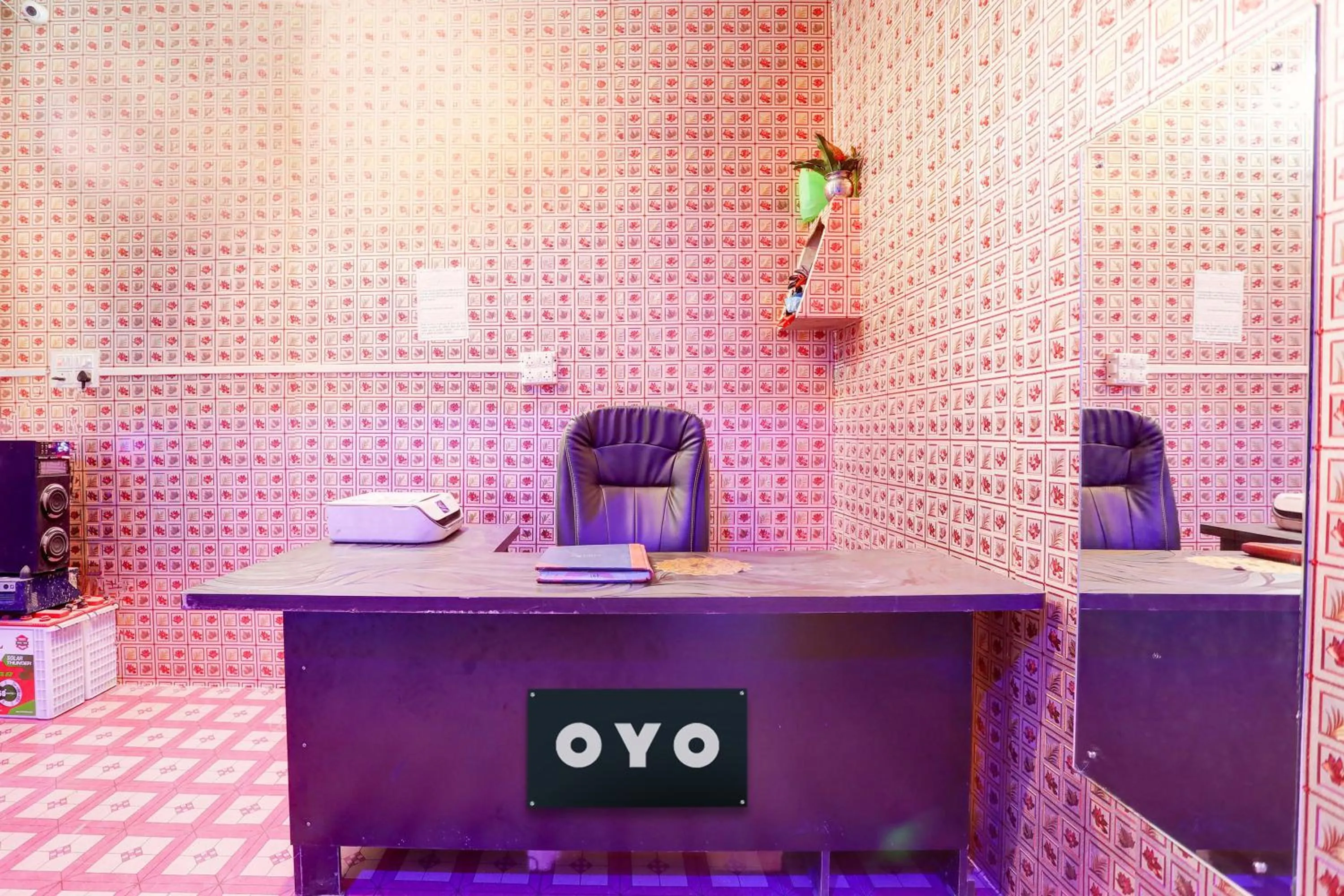 Lobby or reception in Hotel O D.K. PALACE HOTEL & ROOMS