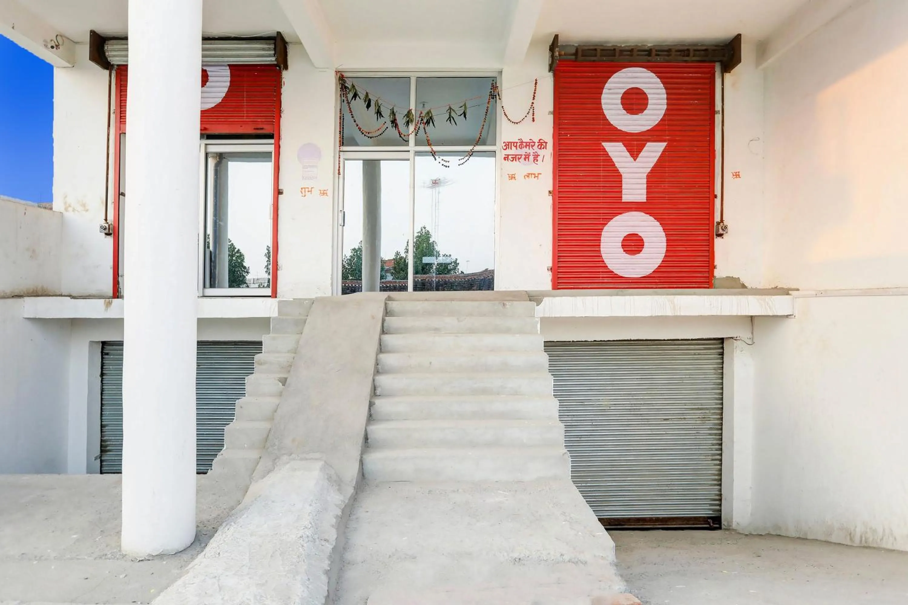 Facade/entrance in Hotel O D.K. PALACE HOTEL & ROOMS