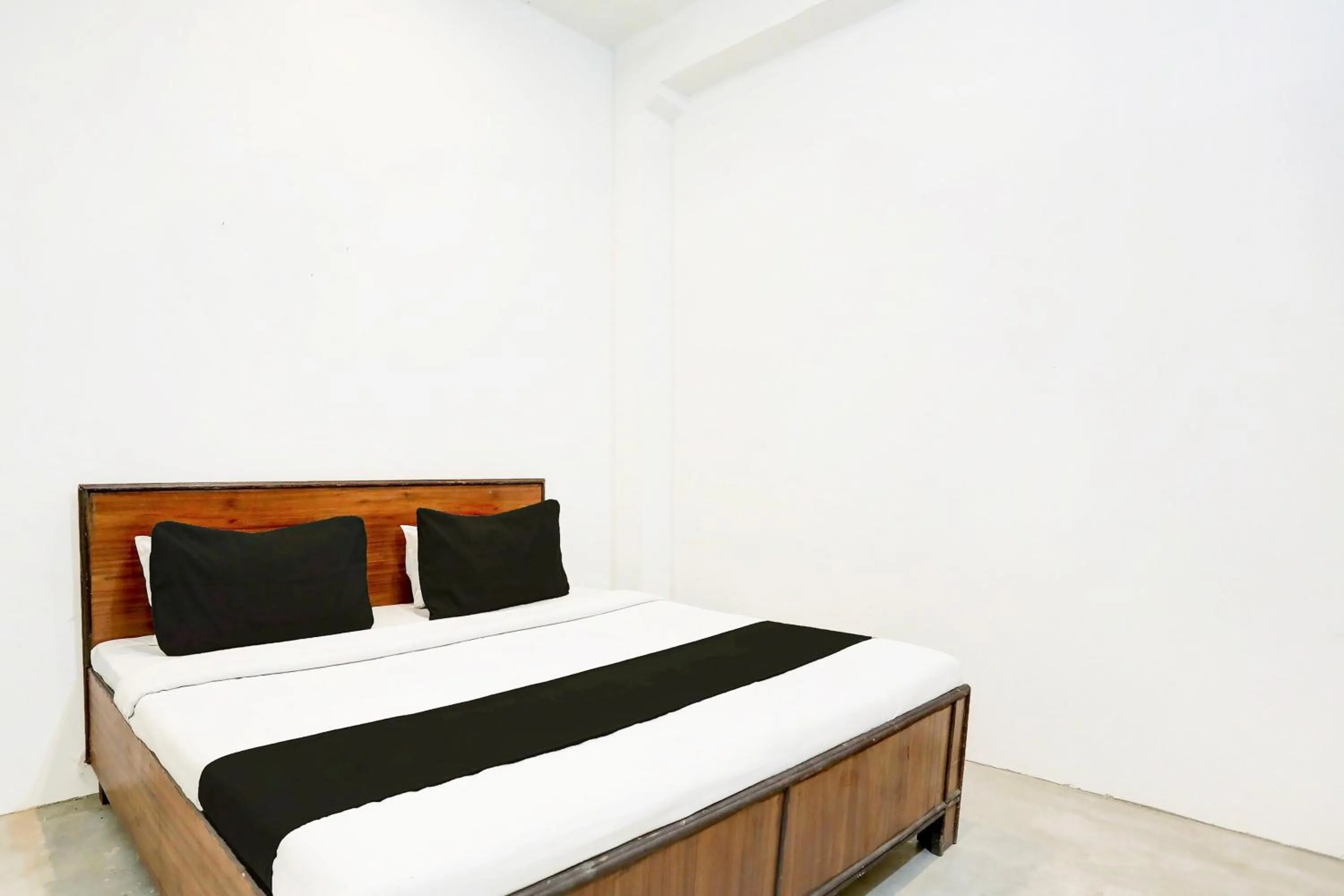 Bedroom, Bed in Hotel O D.K. PALACE HOTEL & ROOMS