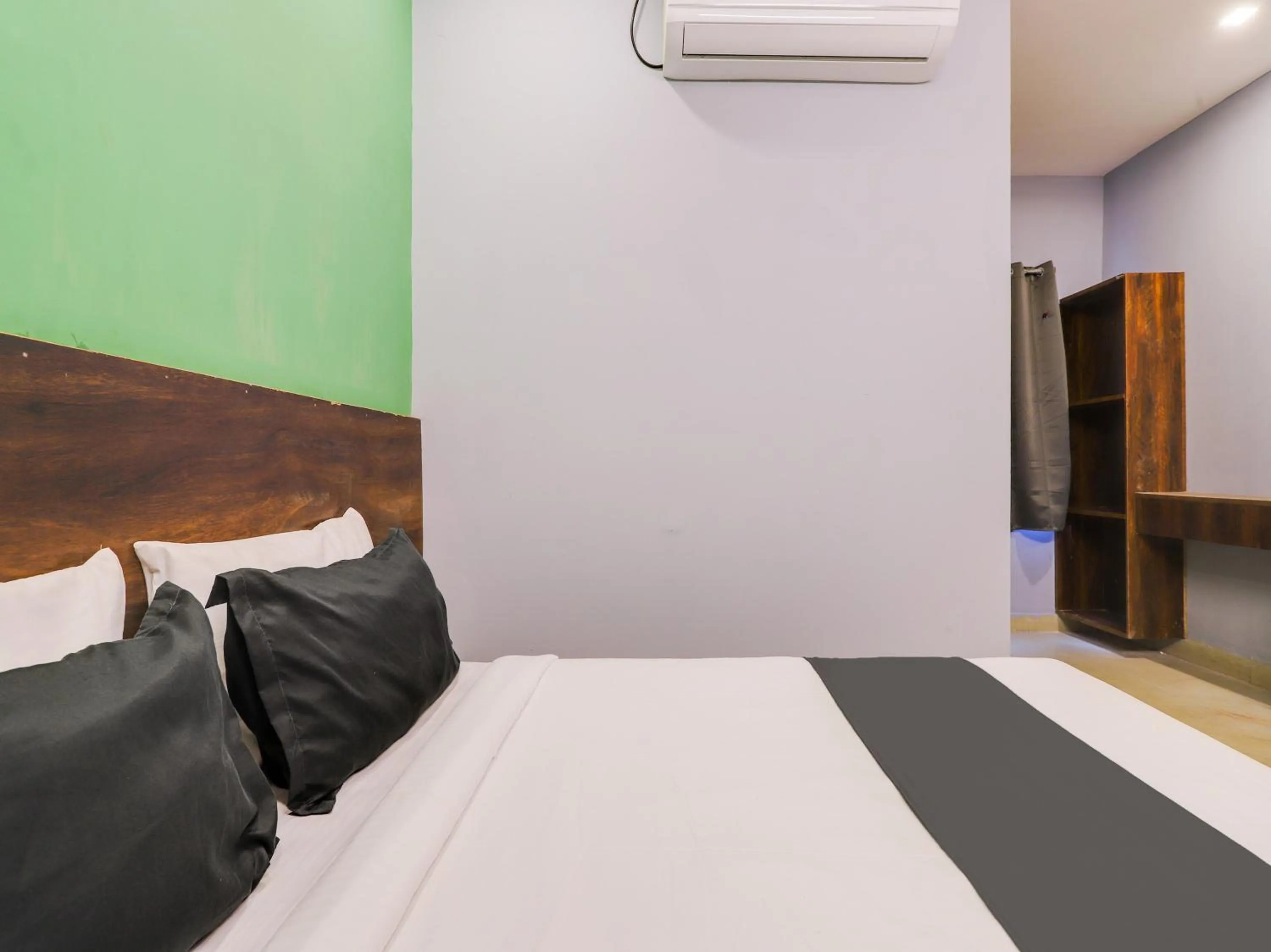 Bedroom, Bed in Hotel O Ragas