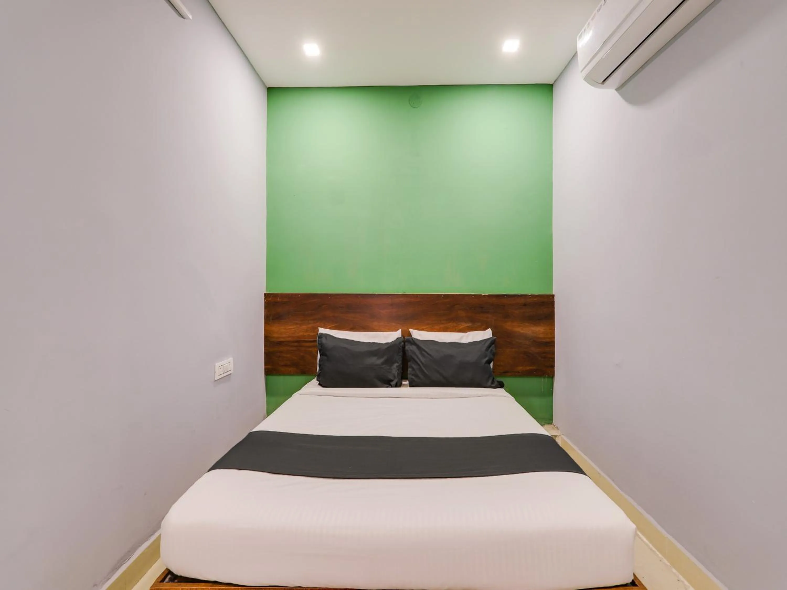 Bedroom, Bed in Hotel O Ragas