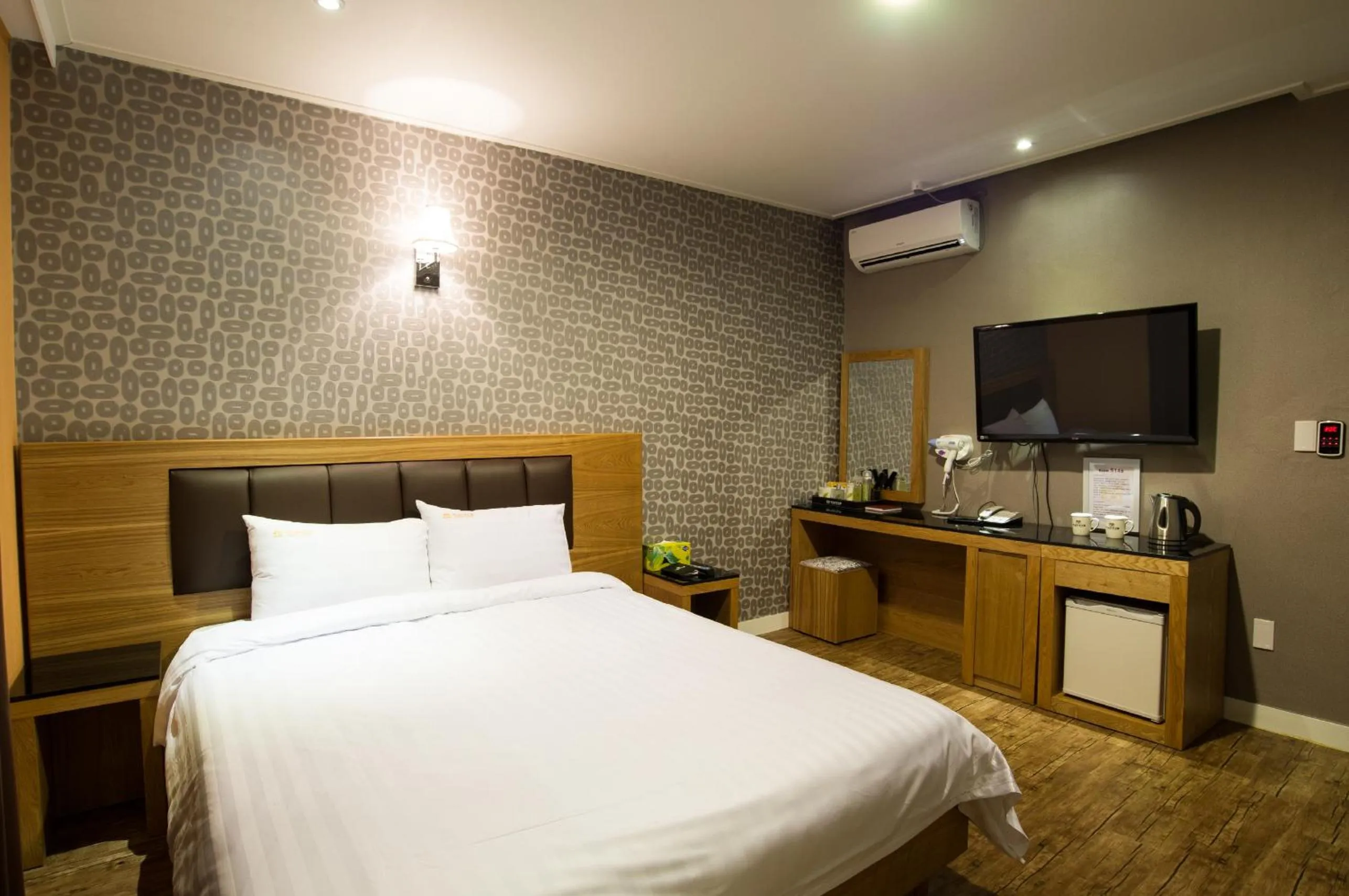 Pungnam Tourist Hotel