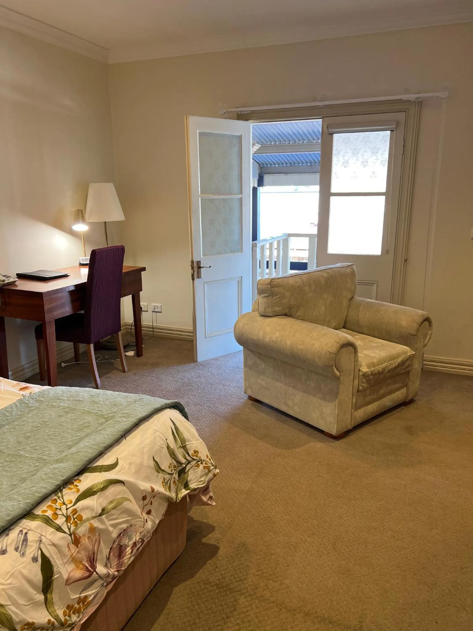 Bed in The Astra Broken Hill