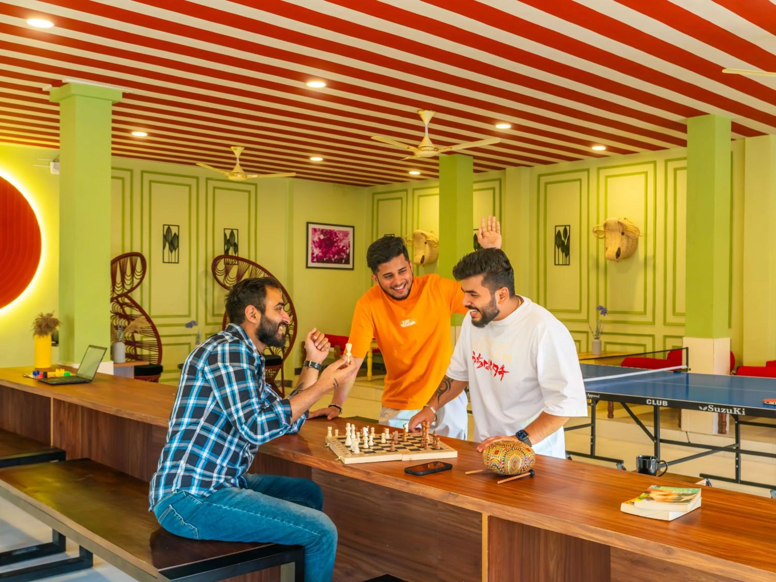 Restaurant/places to eat in The Hosteller Rishikesh, Ganges