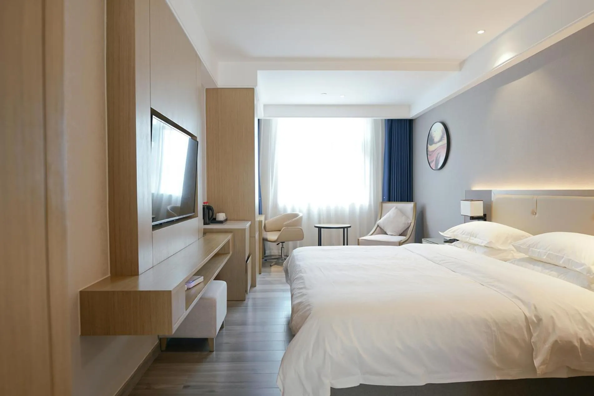 Bed in Paco Hotel Guangzhou North Railway Station