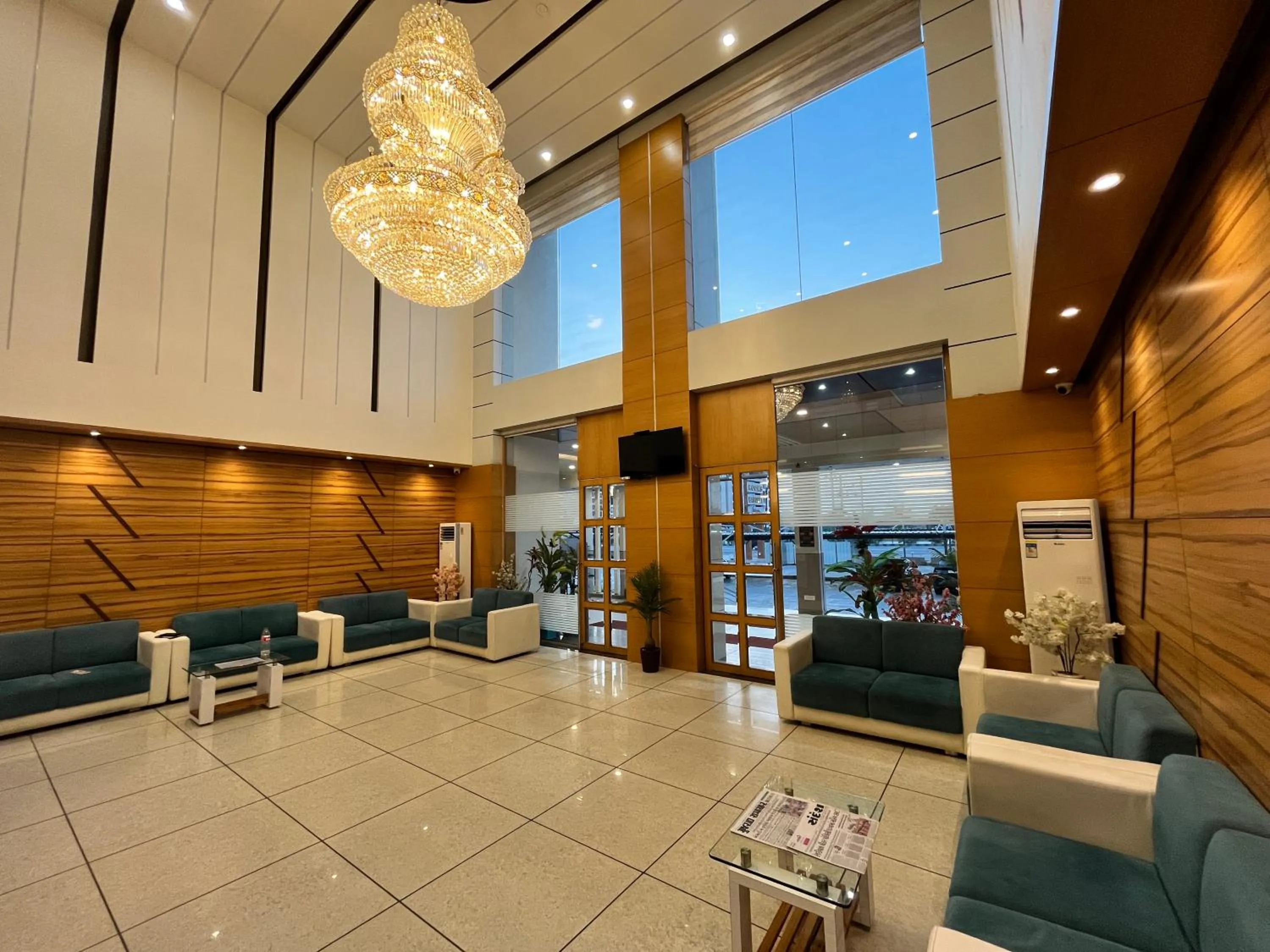 Lobby or reception in Hotel Grand Darshan Vadodara