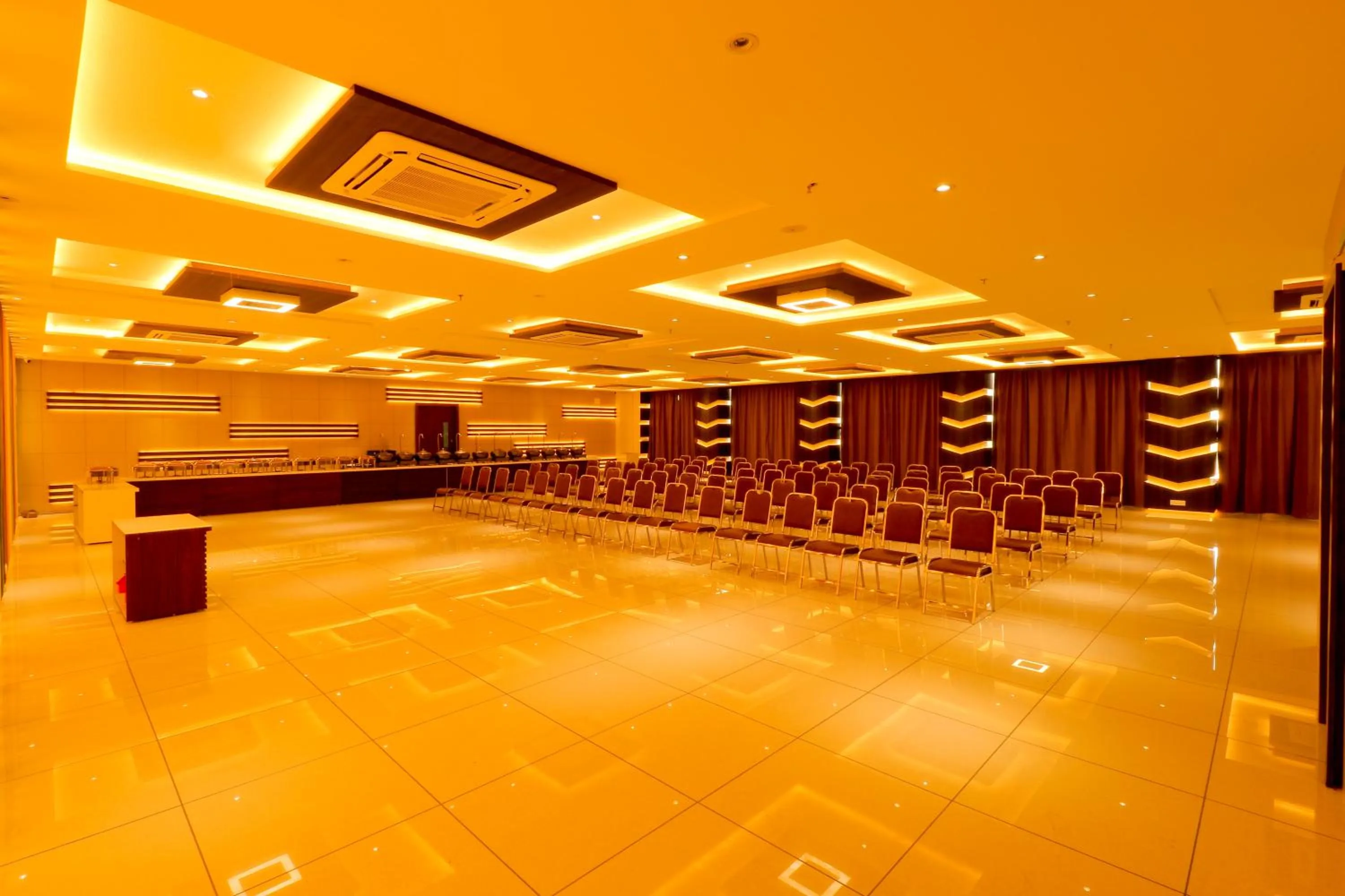 Banquet/Function facilities in Hotel Grand Darshan Vadodara