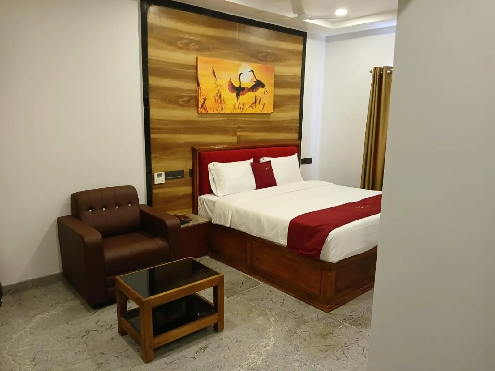 Photo of the whole room, Bed in Ramraj Resort