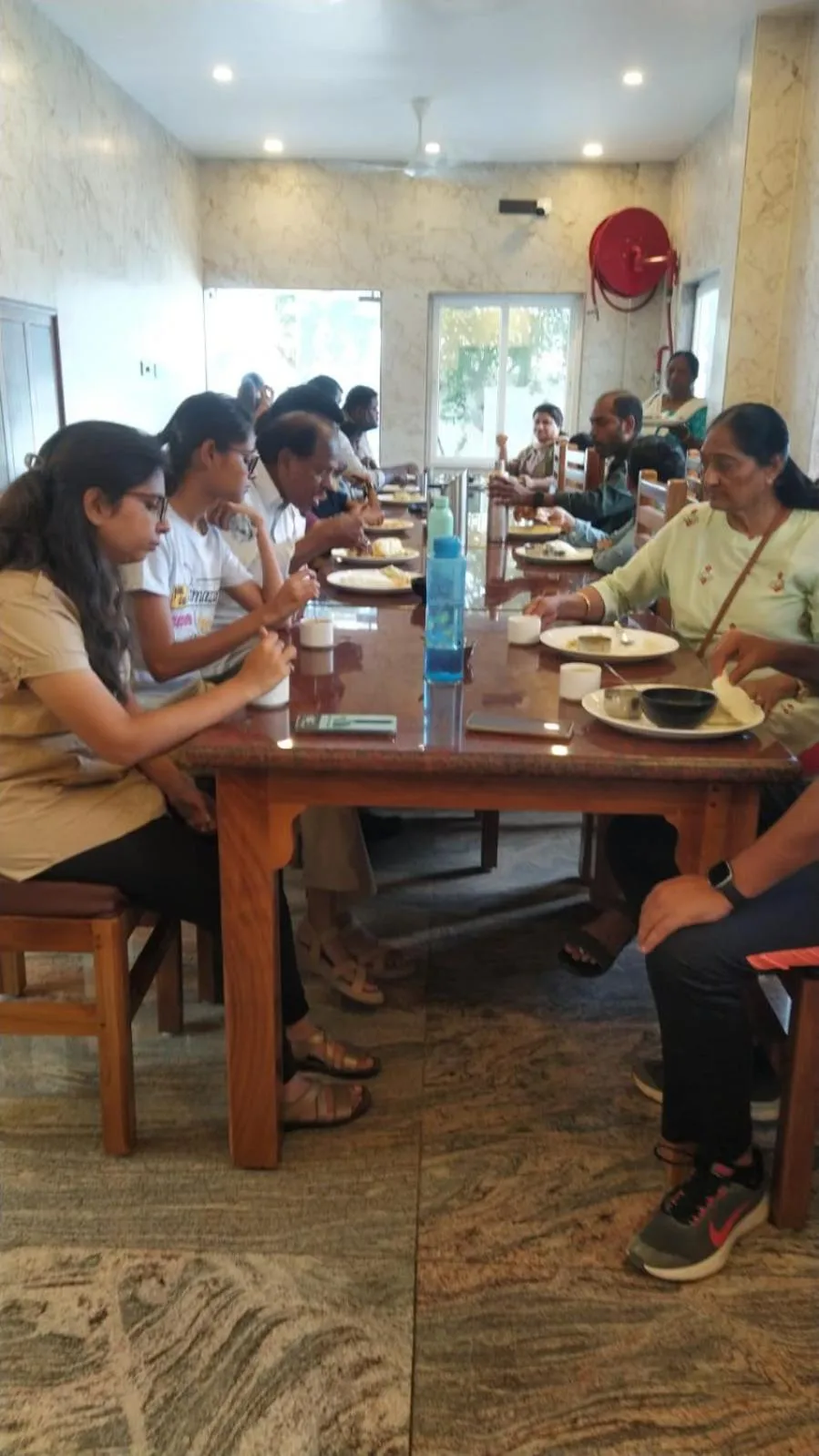 Restaurant/places to eat in Ramraj Resort