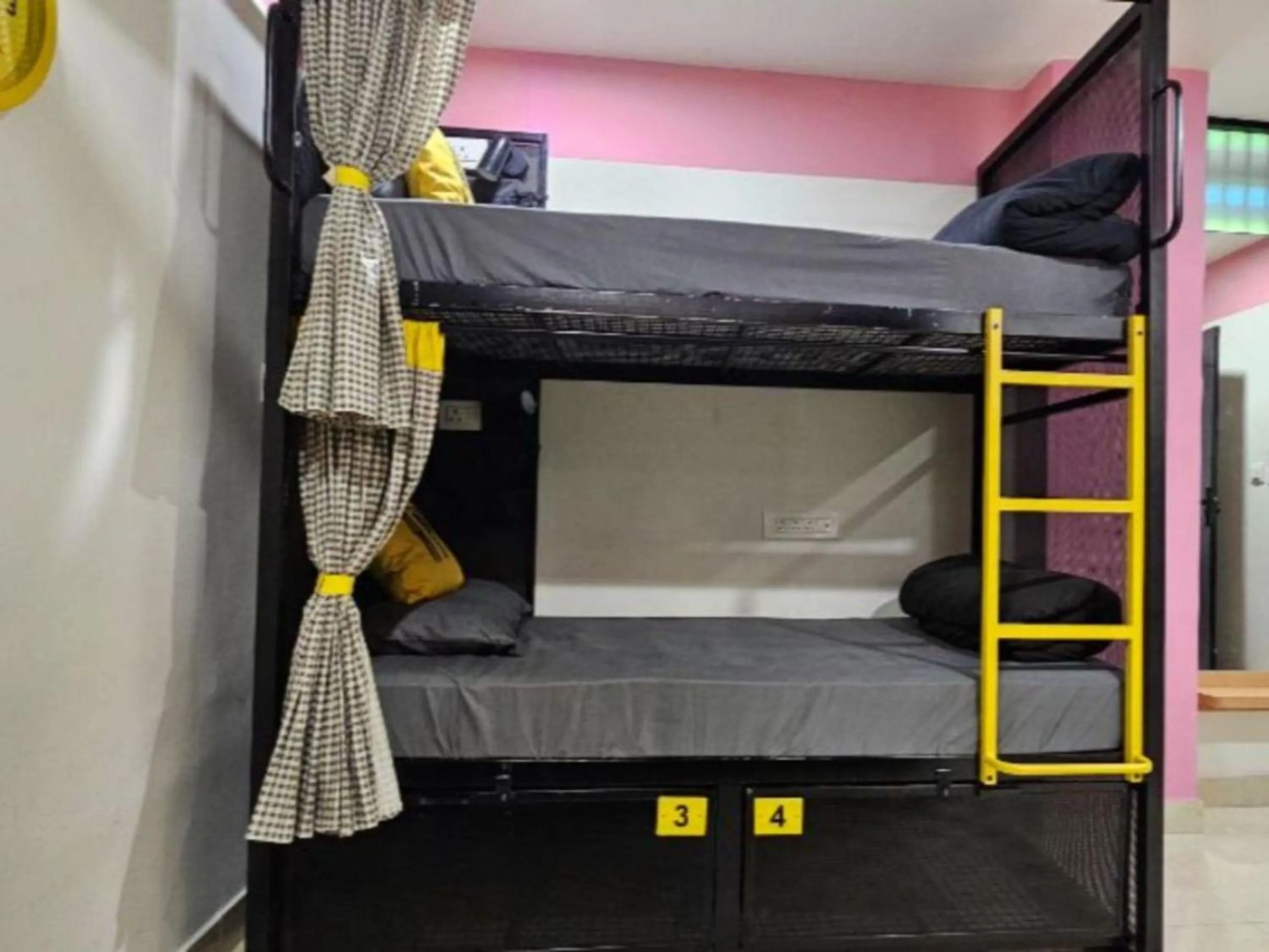 Bed in The Hosteller Jaipur, MI Road