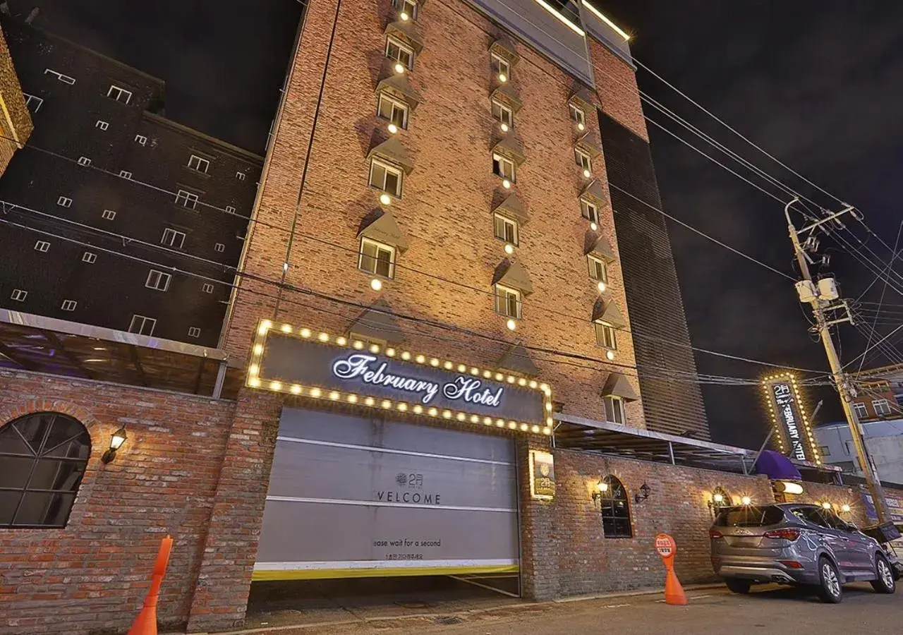 February Hotel Gimhae February Hotel Gimhae