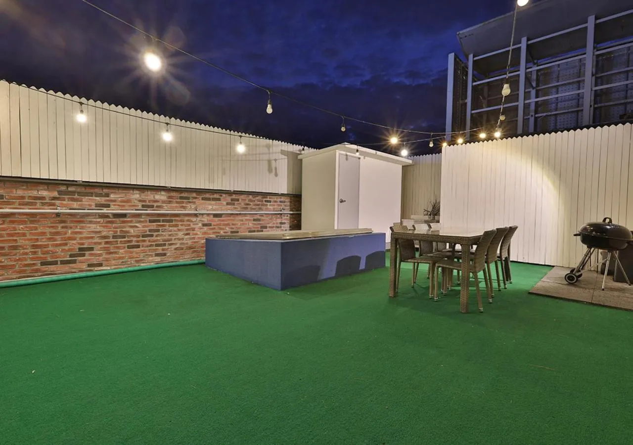 February Hotel Gimhae