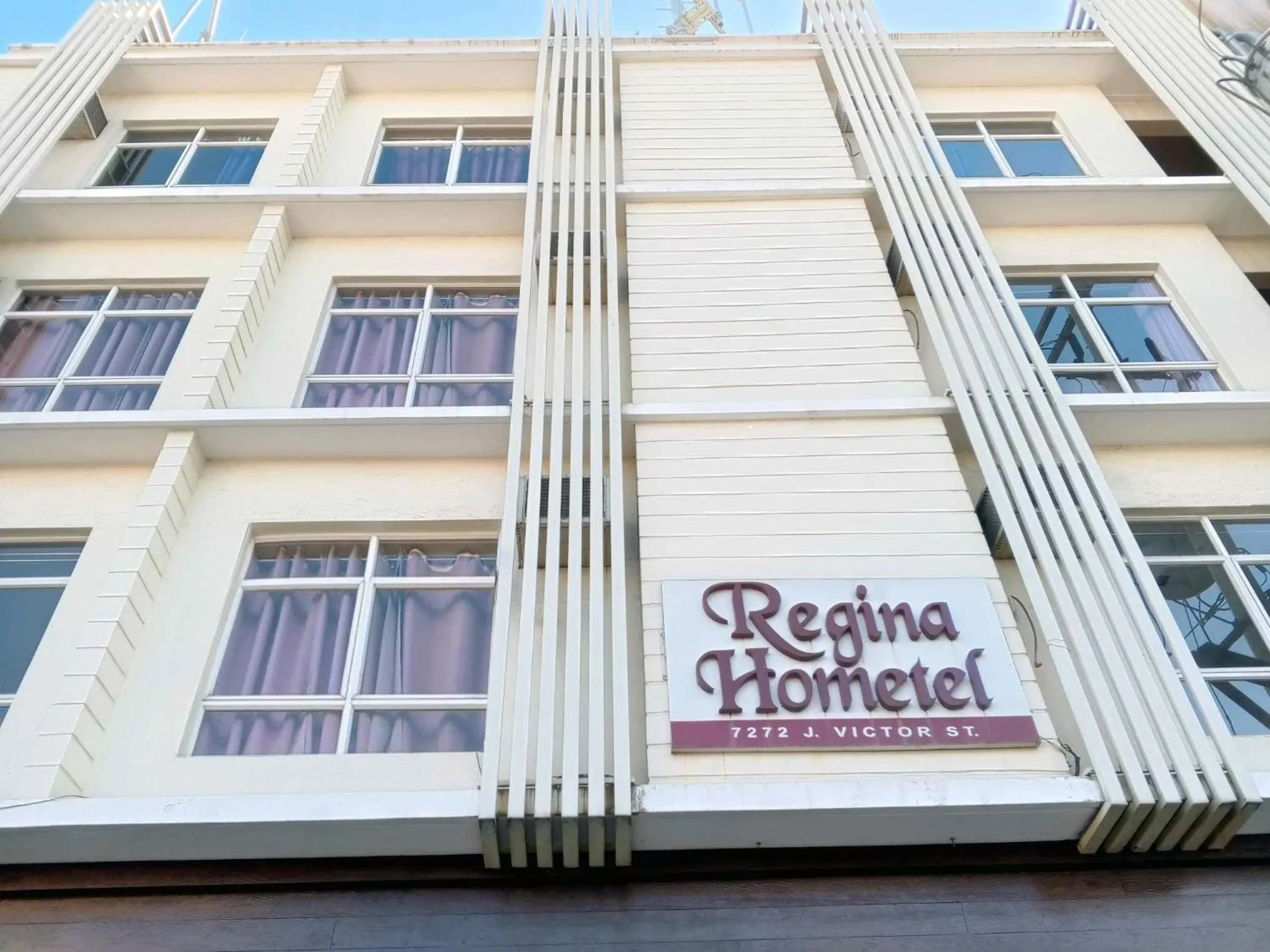 Property building in Regina Hometel