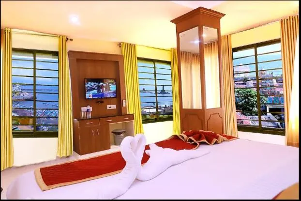 Bed in HOTEL SAMUDRA