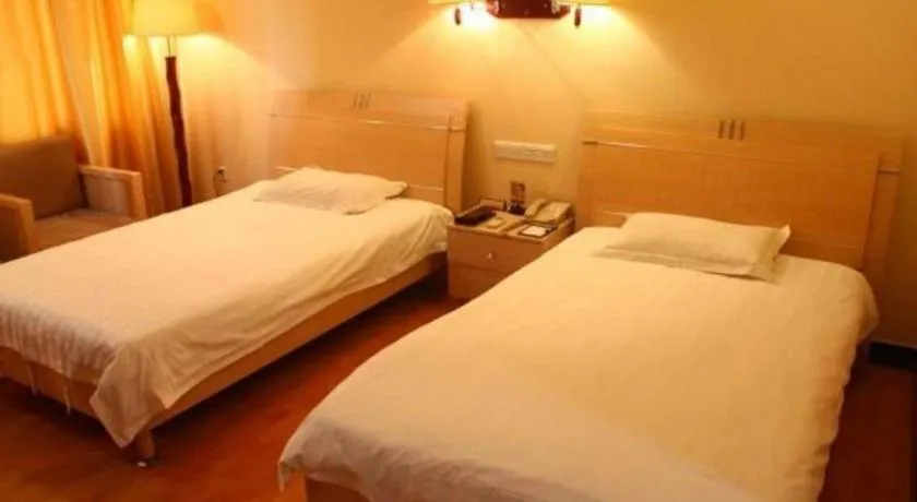 Bed in Yue Lai Yue Hotel