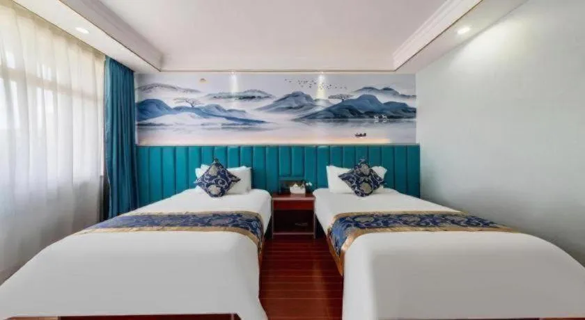Bed in Yue Lai Yue Hotel