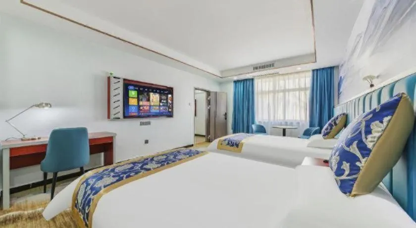 Bed in Yue Lai Yue Hotel