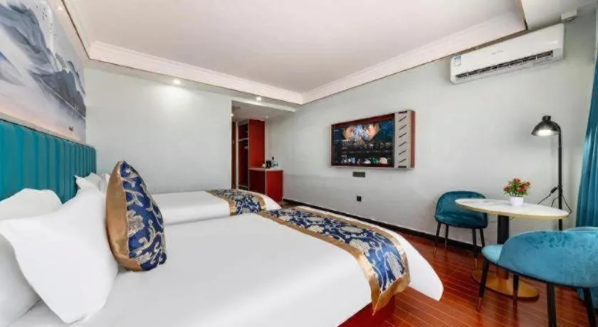 Bed in Yue Lai Yue Hotel