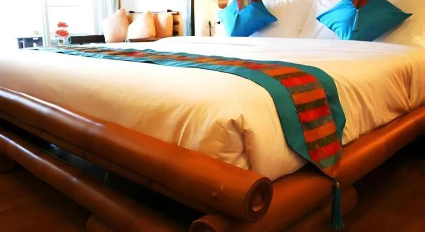 Bed in Gerard Habitat Hotel