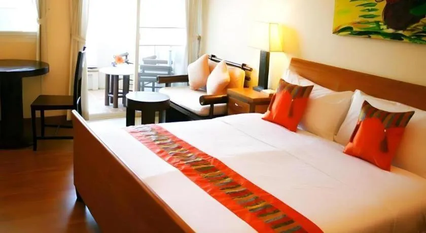 Bed in Gerard Habitat Hotel