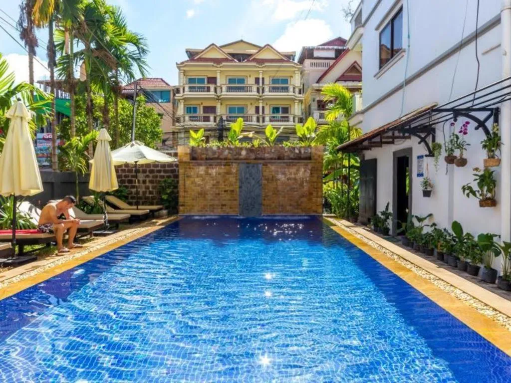 Popular Boutique Hotel