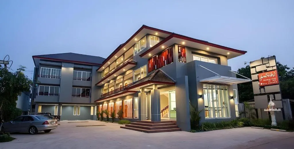 Soontree House Hotel