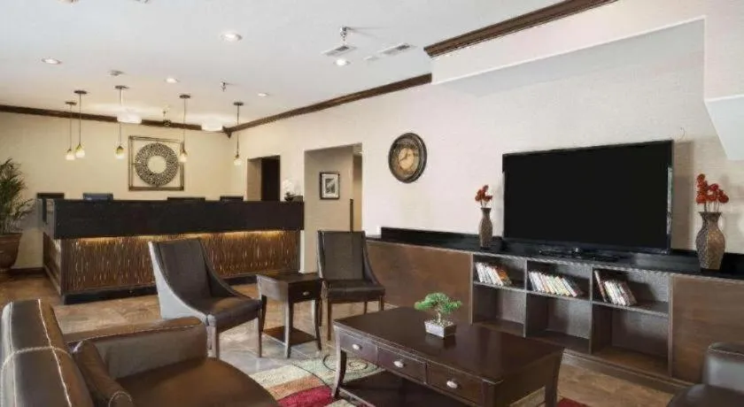 Days Inn by Wyndham Lacey Olympia Area